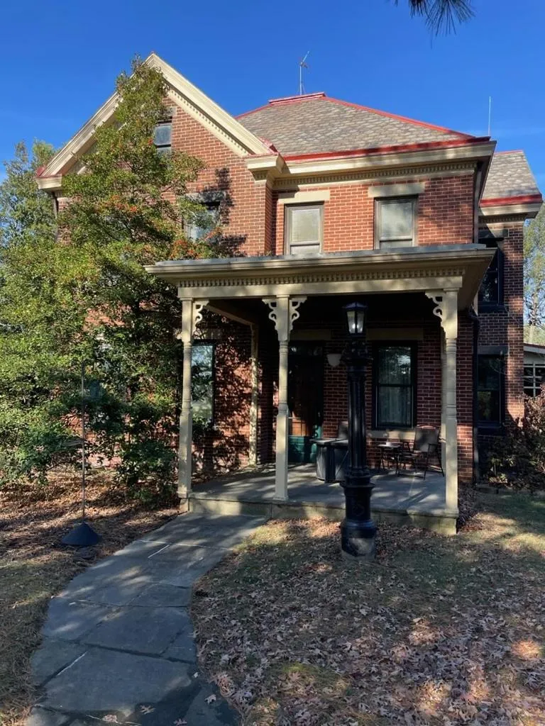 Deer Creek Winery at Watson Estate