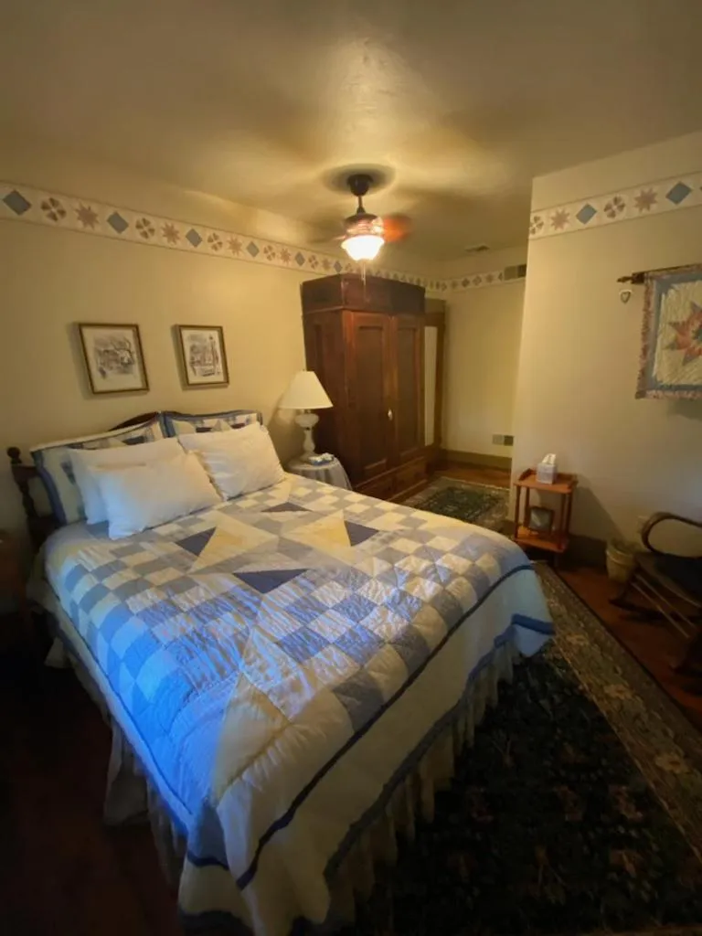 Bed in Deer Creek Winery at Watson Estate