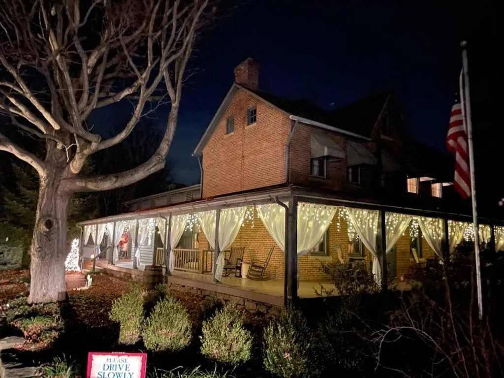 Deer Creek Winery at Watson Estate