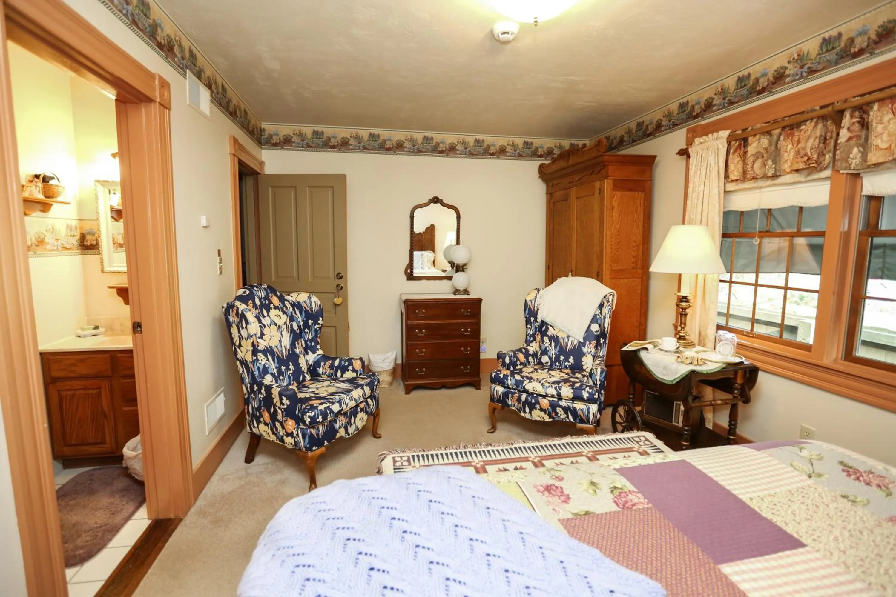 Bed in Deer Creek Winery at Watson Estate