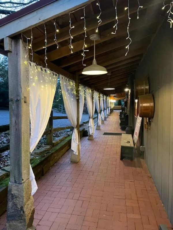 Deer Creek Winery at Watson Estate