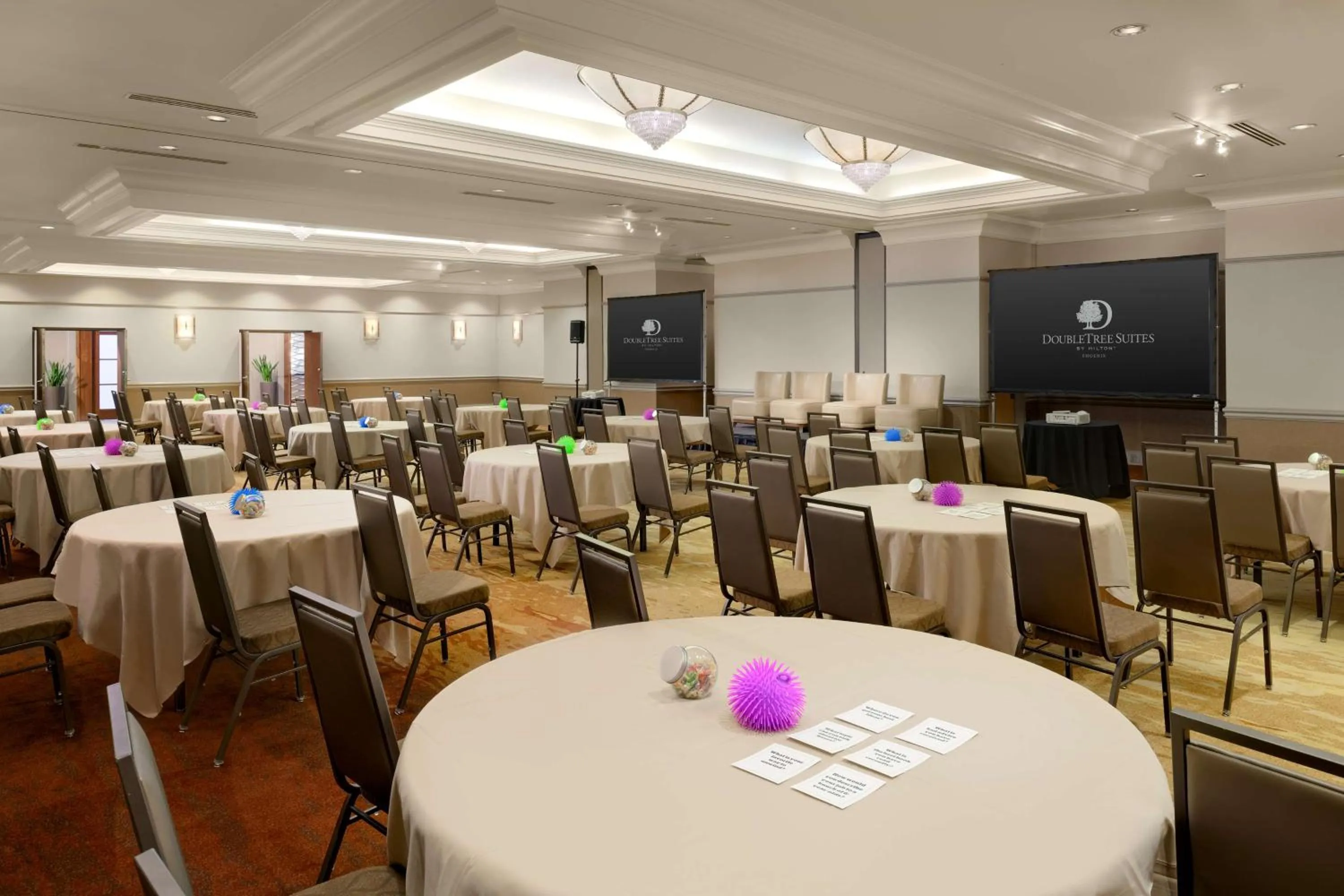 Meeting/conference room in DoubleTree Suites by Hilton Phoenix