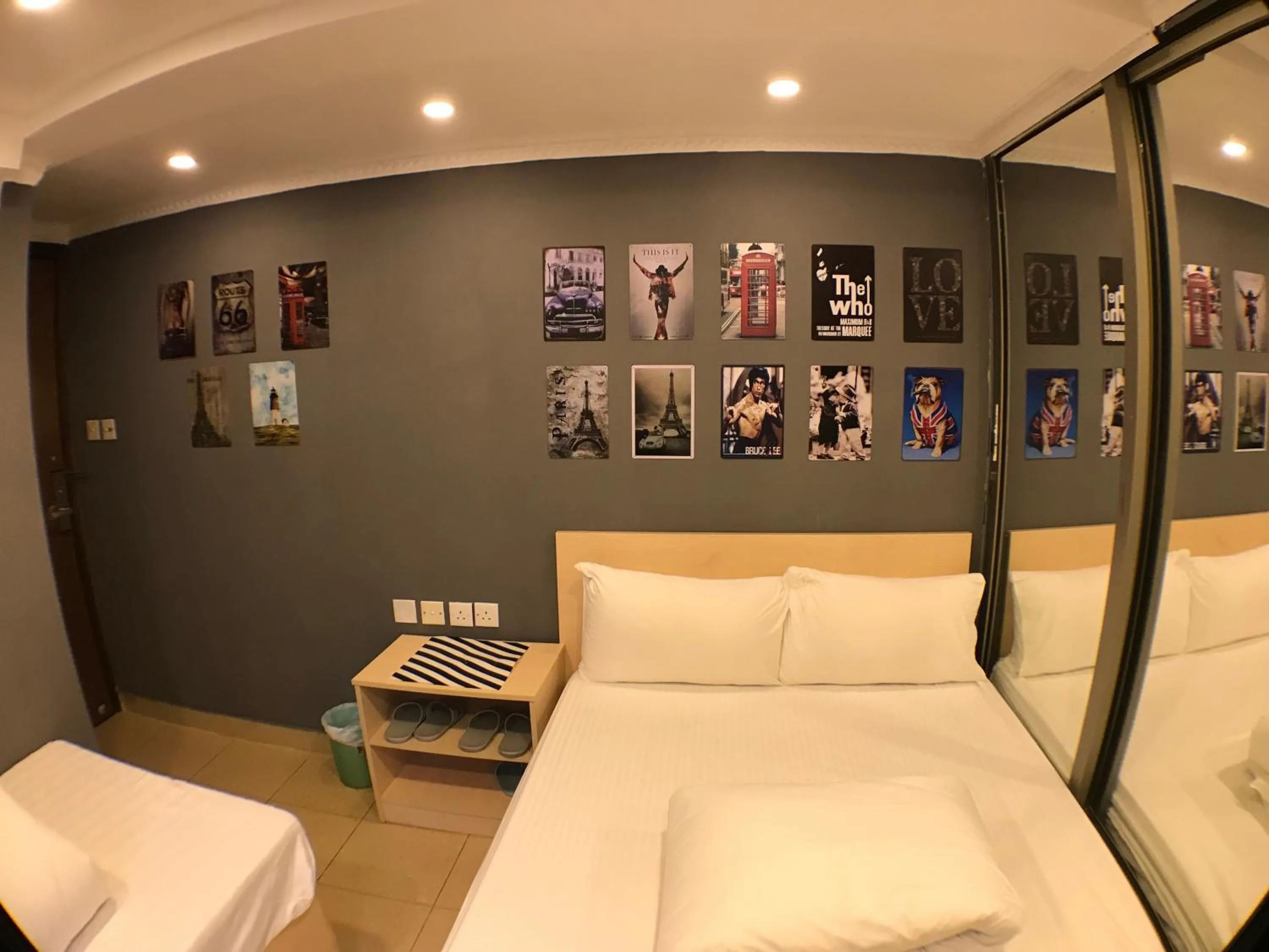 Bed in The House (Baguio)