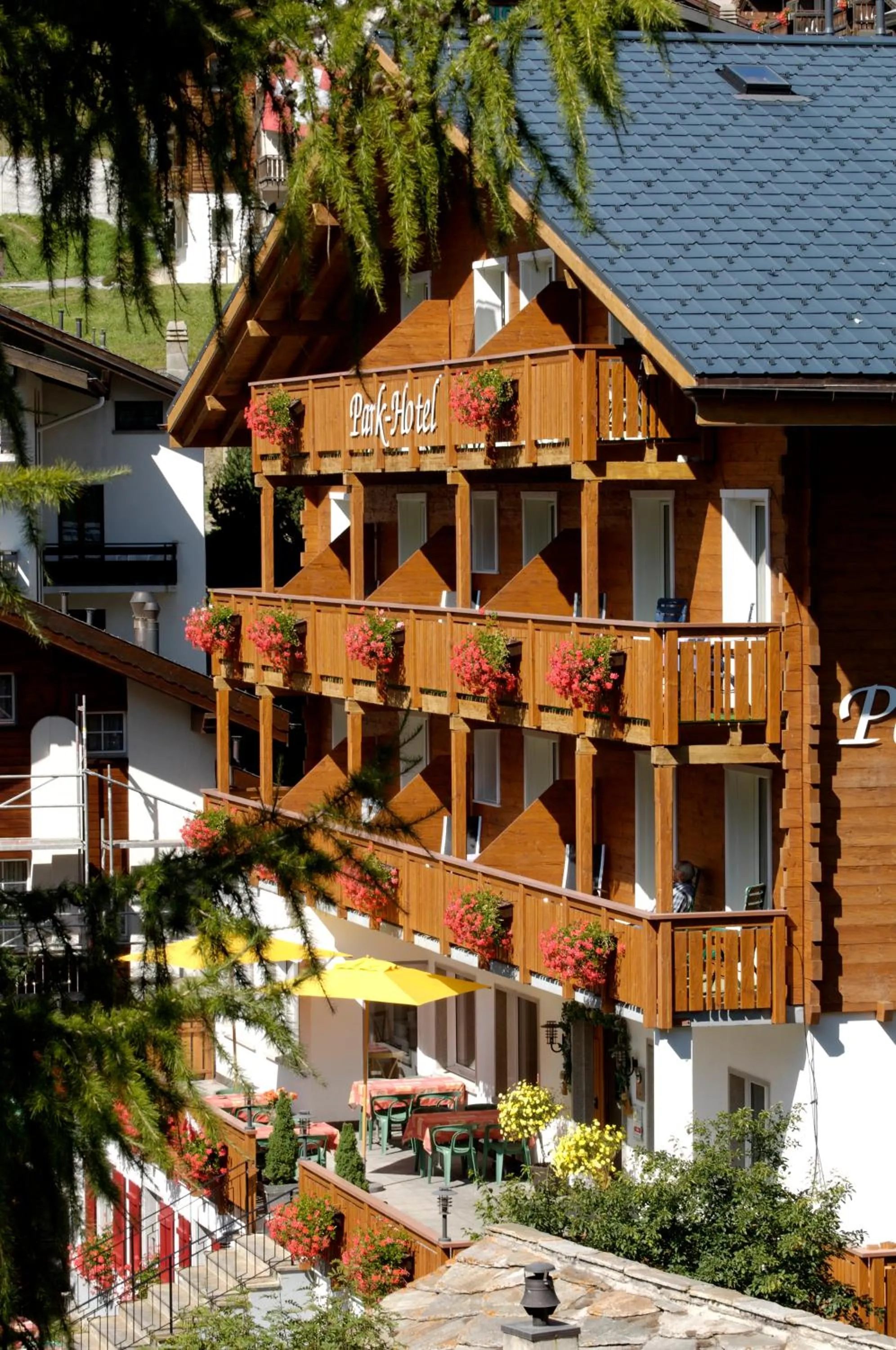 Facade/entrance in Park-Hotel Saas- Fee