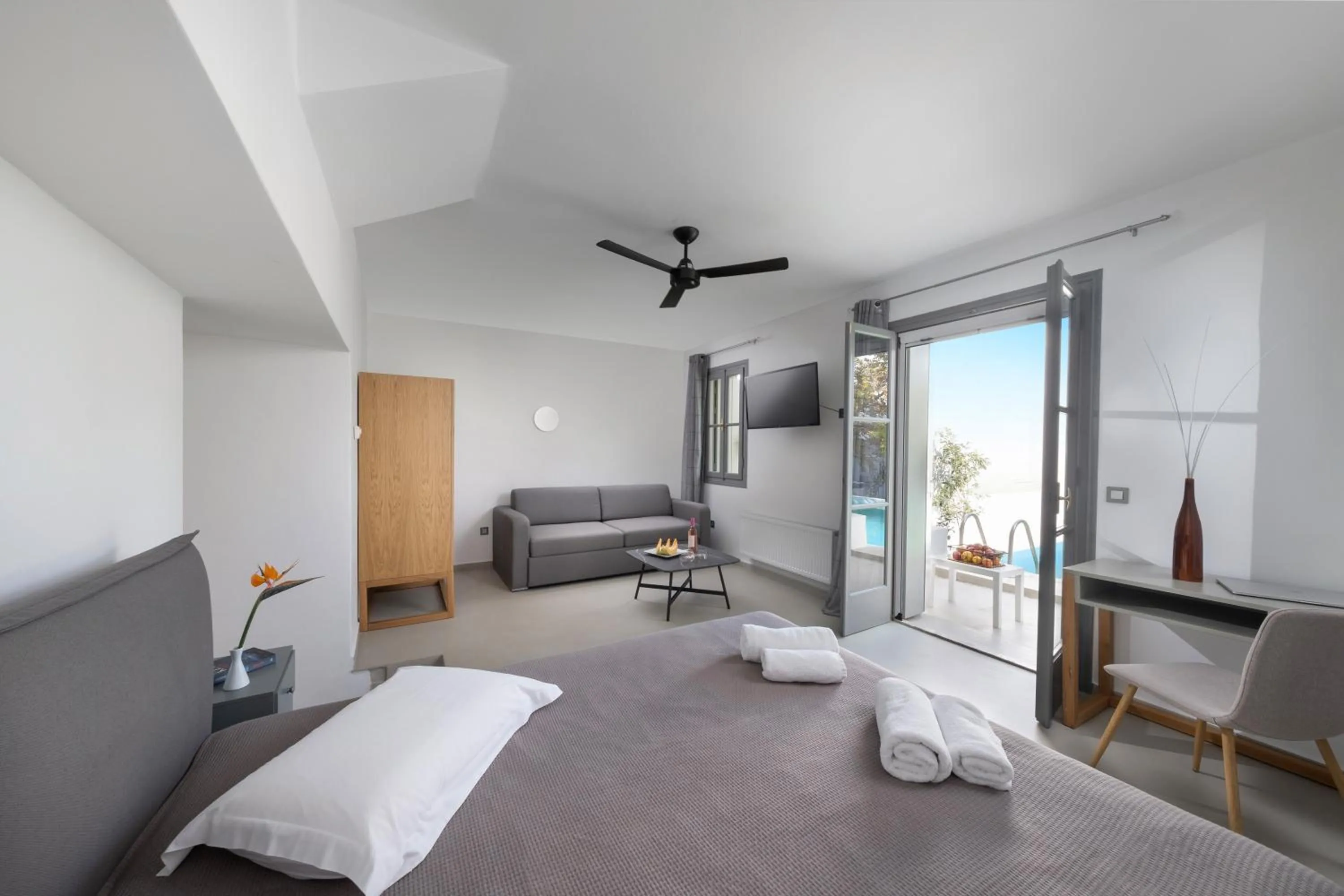 Photo of the whole room in Hotel Nefeli