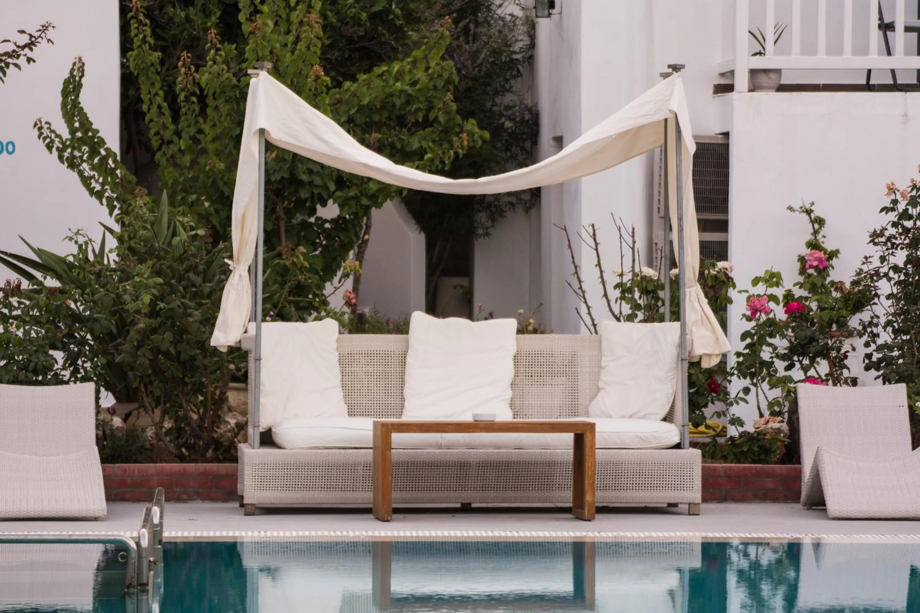 Swimming pool in Hotel Nefeli