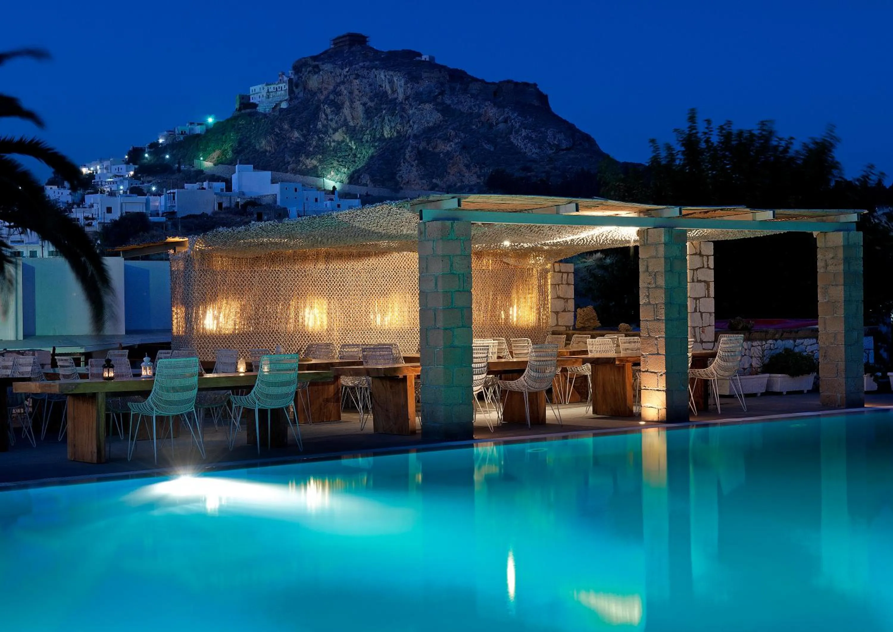 Restaurant/places to eat in Hotel Nefeli