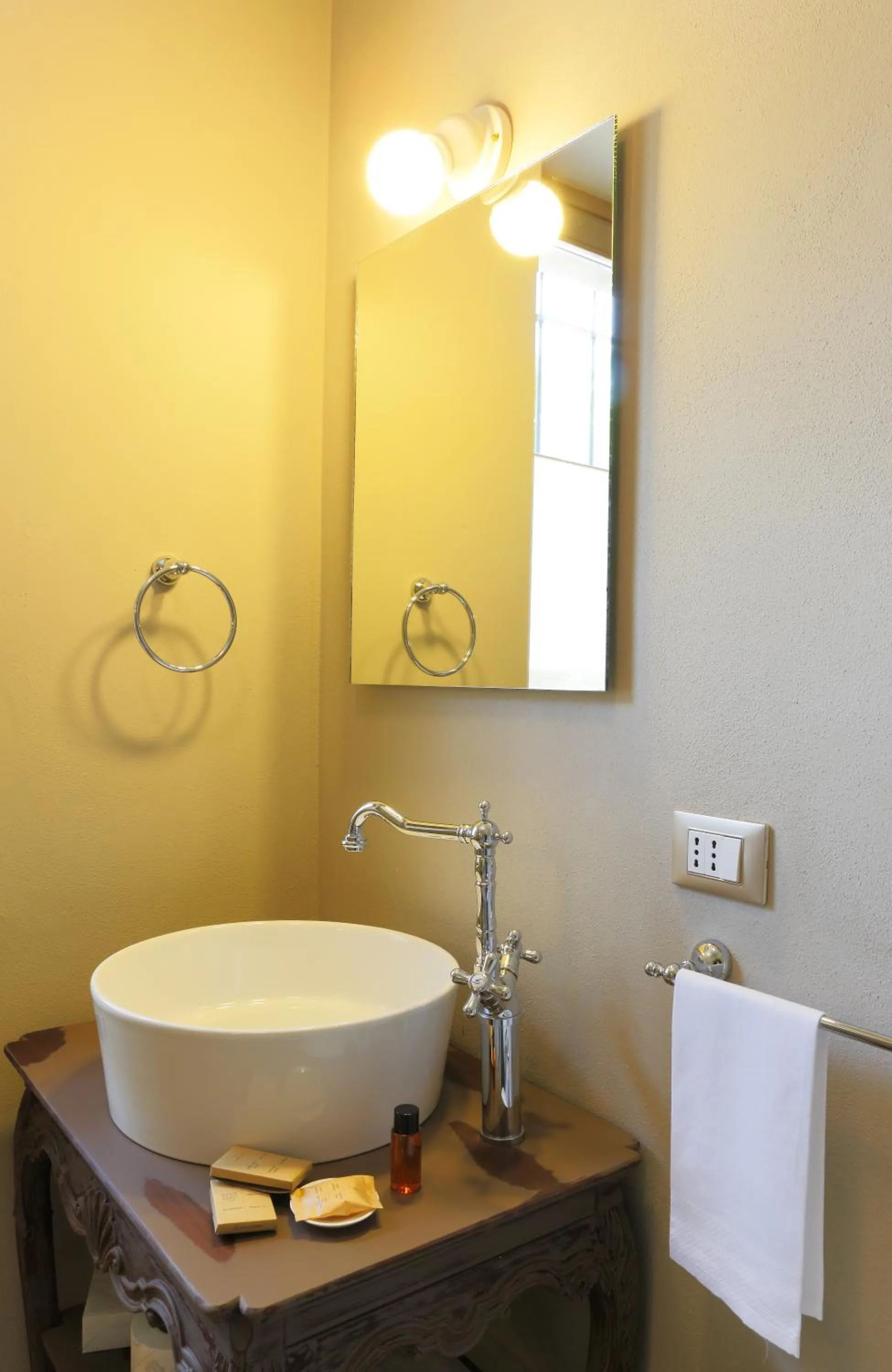 Bathroom in La Maison De Vì