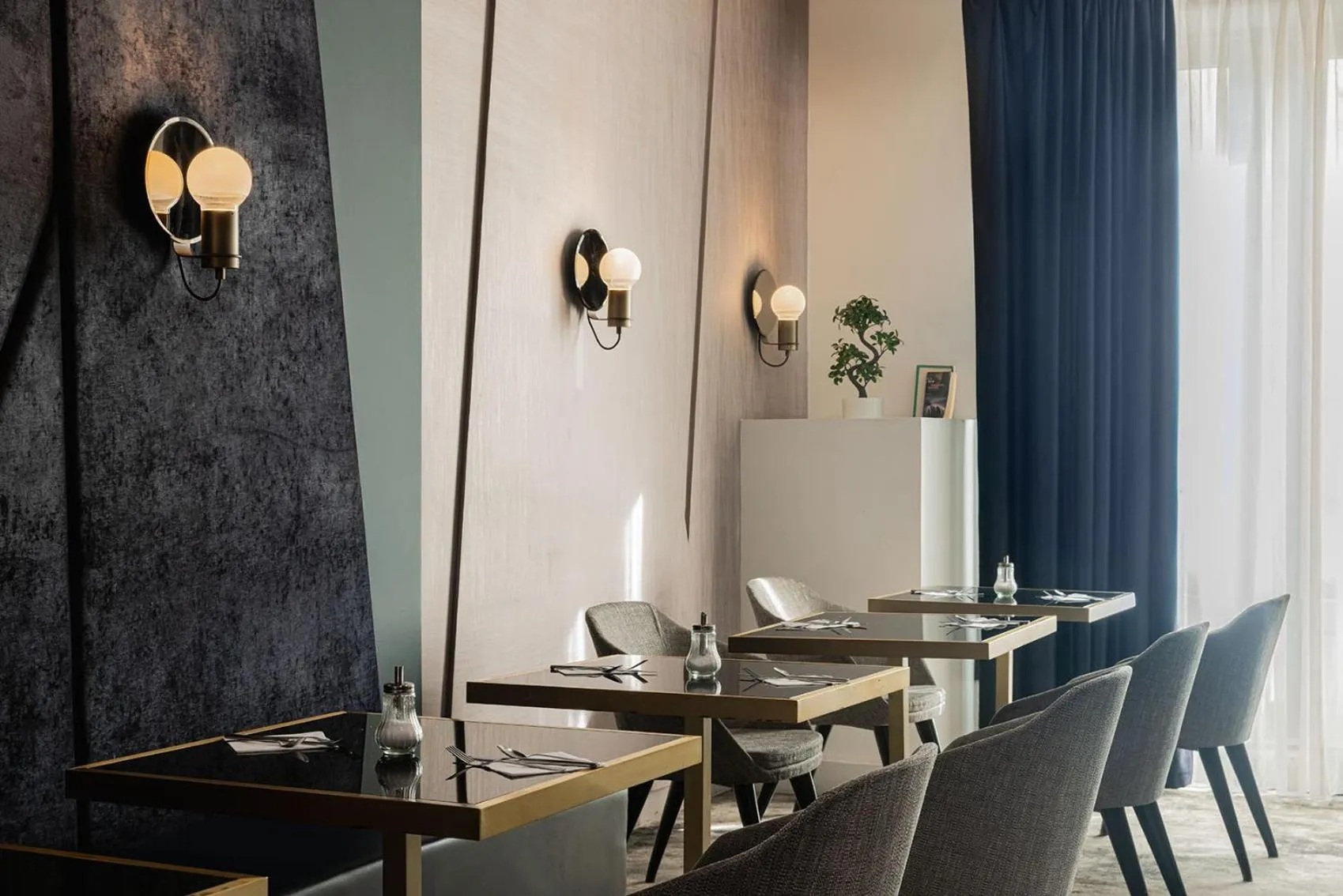 Living room in Best Western Plus Comedie Saint Roch