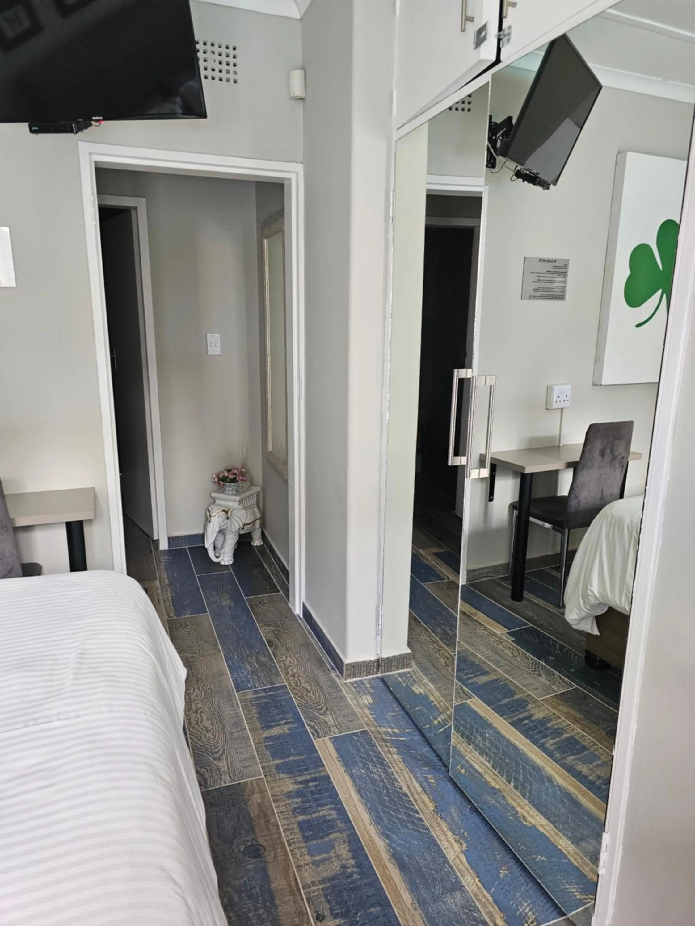 Bedroom, Bed in The Armagh Guesthouse