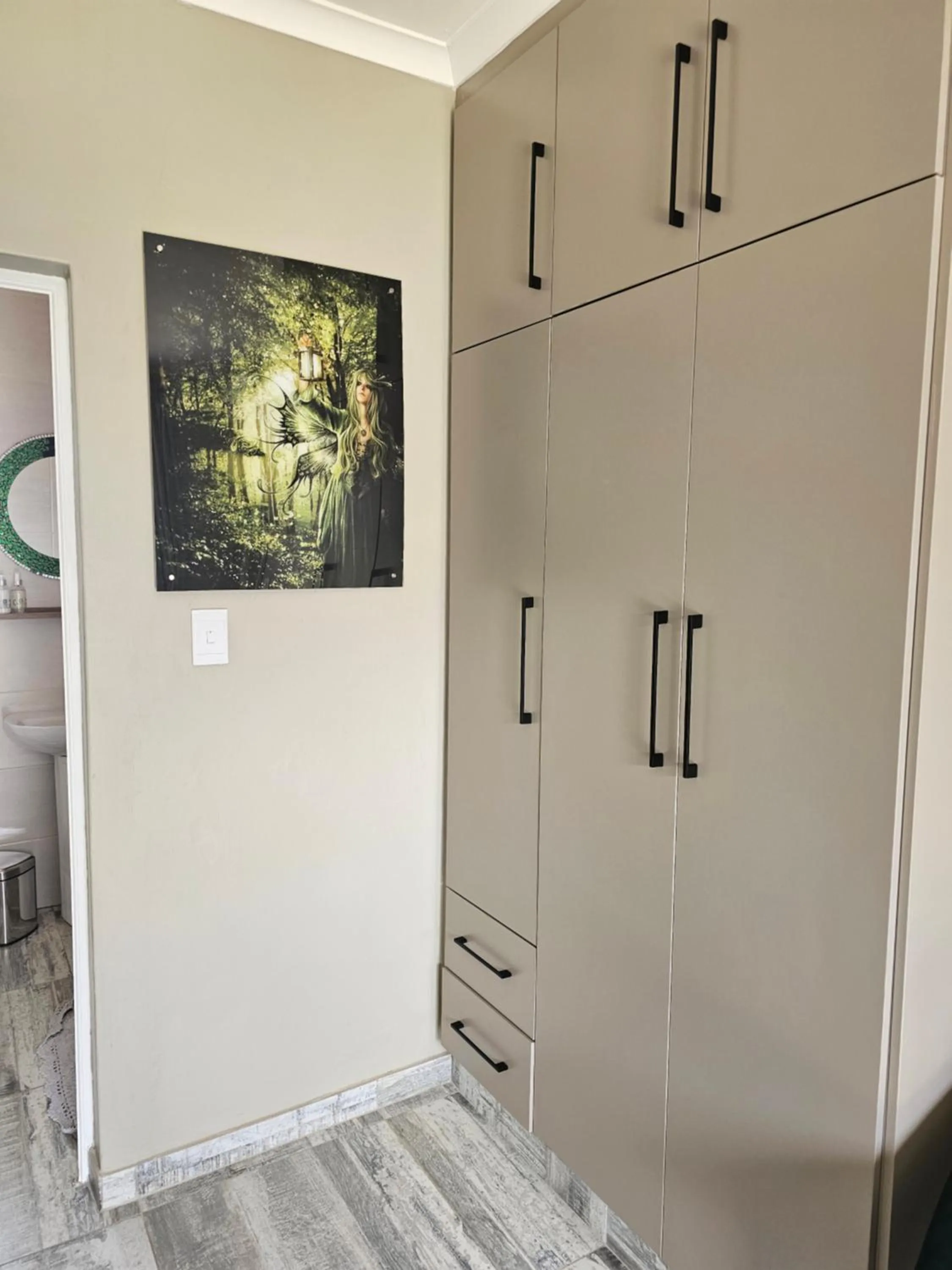 wardrobe in The Armagh Guesthouse