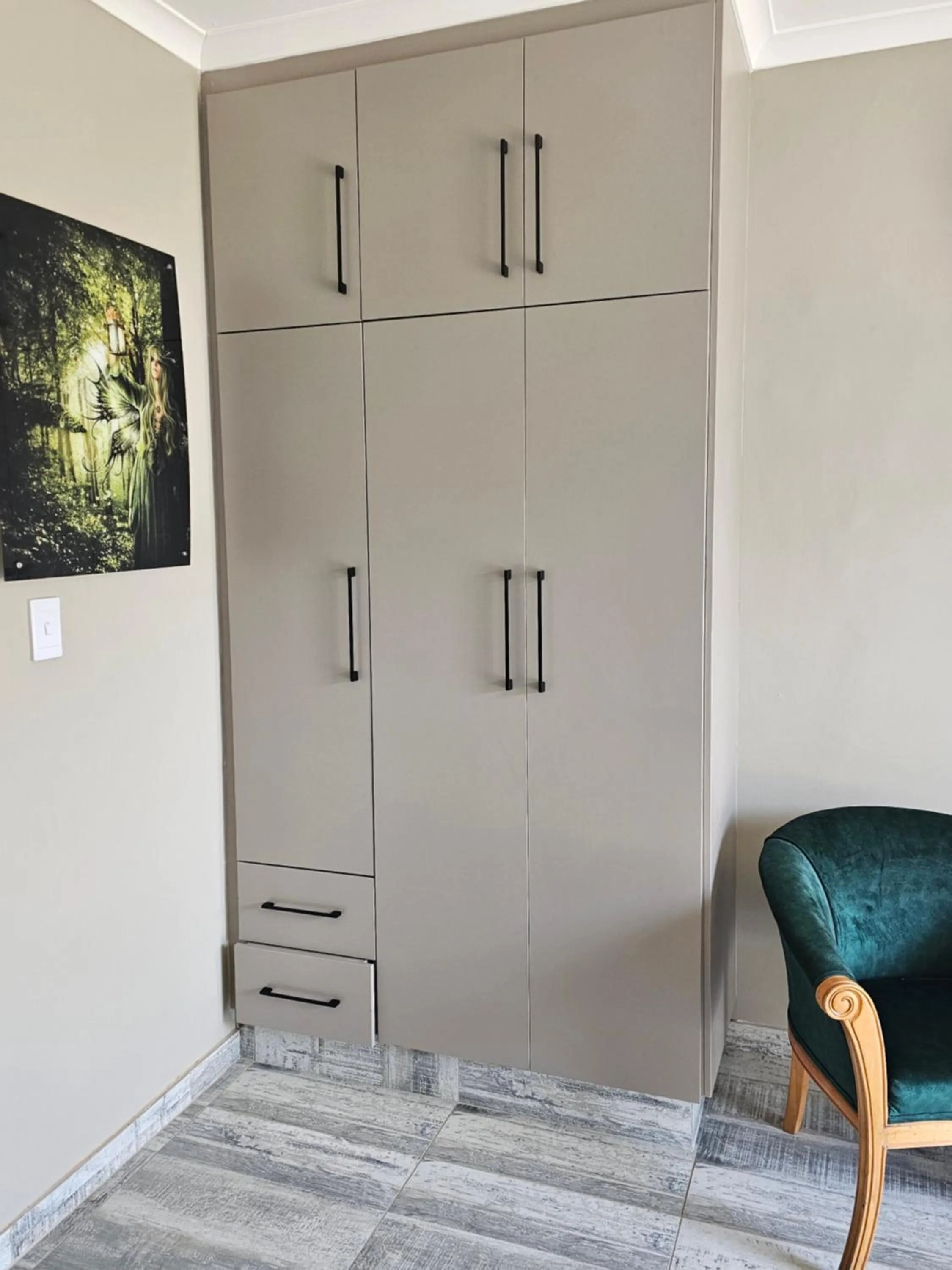 wardrobe in The Armagh Guesthouse