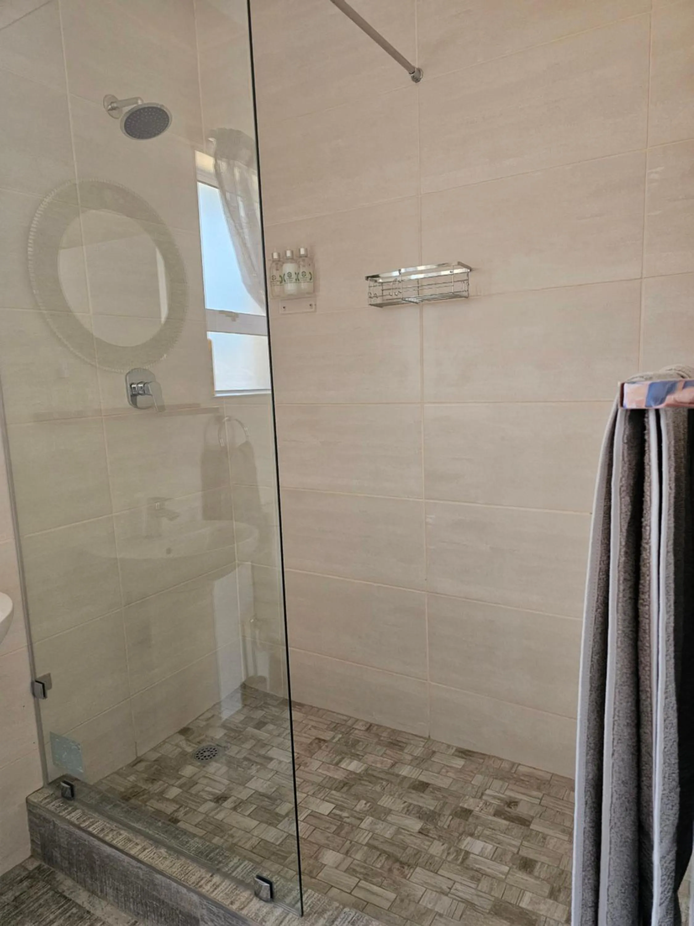 Shower in The Armagh Guesthouse