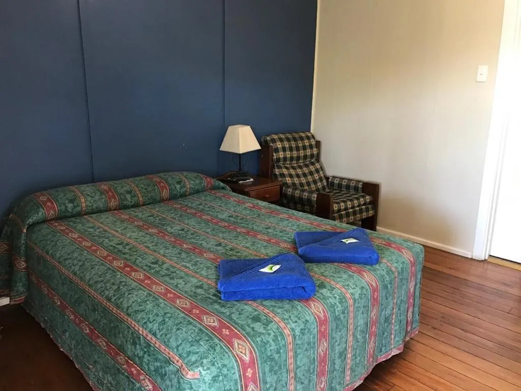 Bed in Wagon Wheel Motel