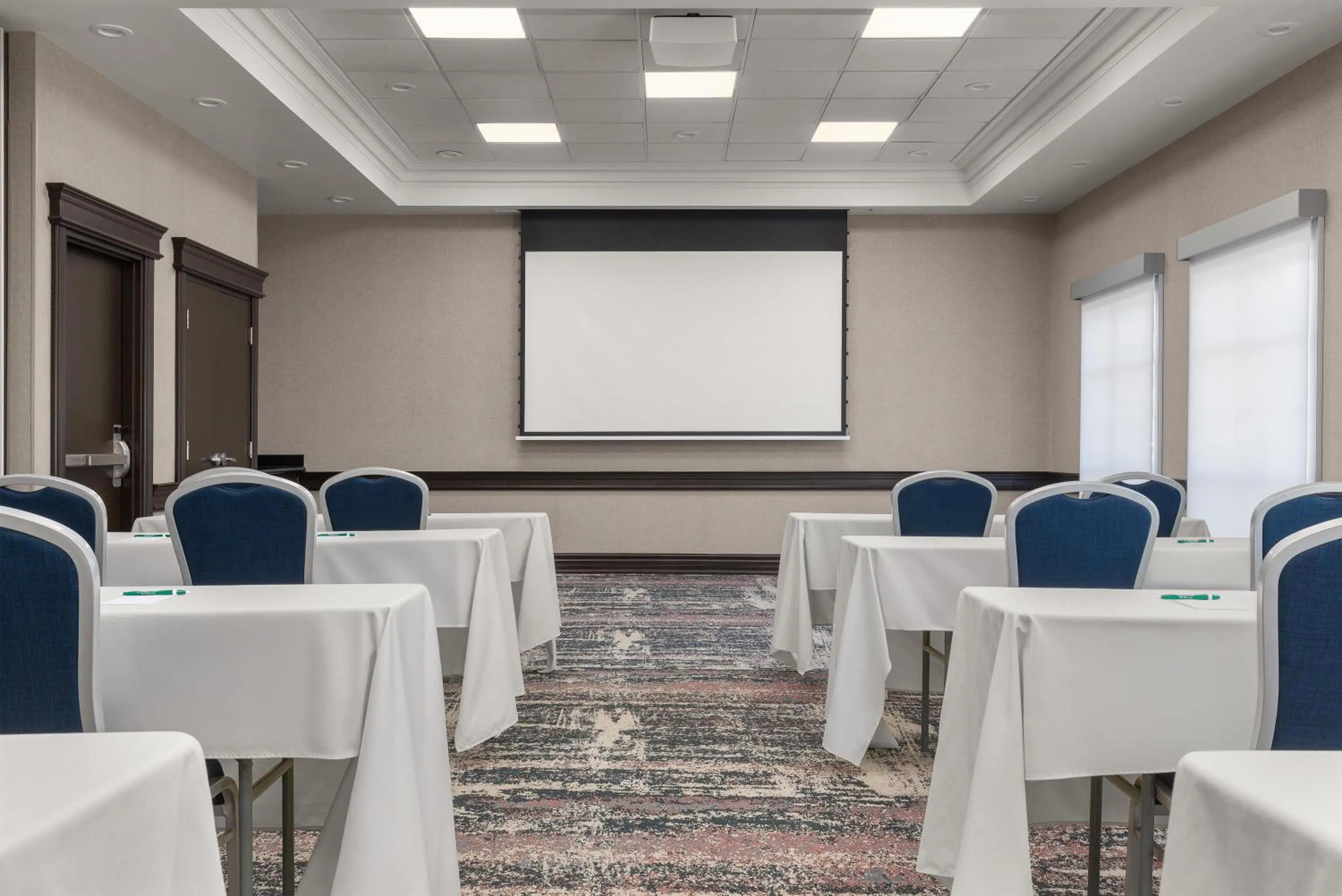 Meeting/conference room in Homewood Suites by Hilton Burlington