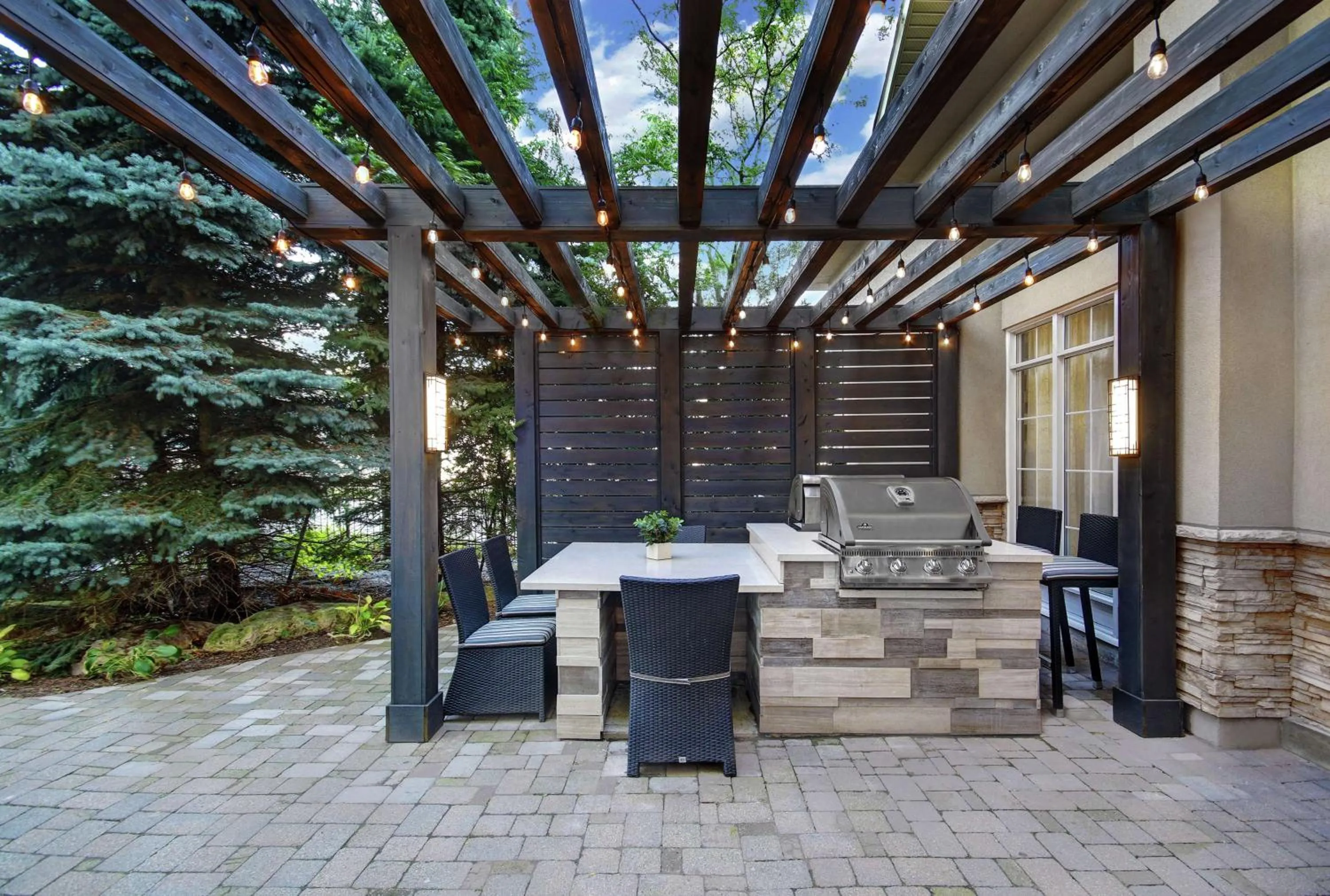 Patio in Homewood Suites by Hilton Burlington