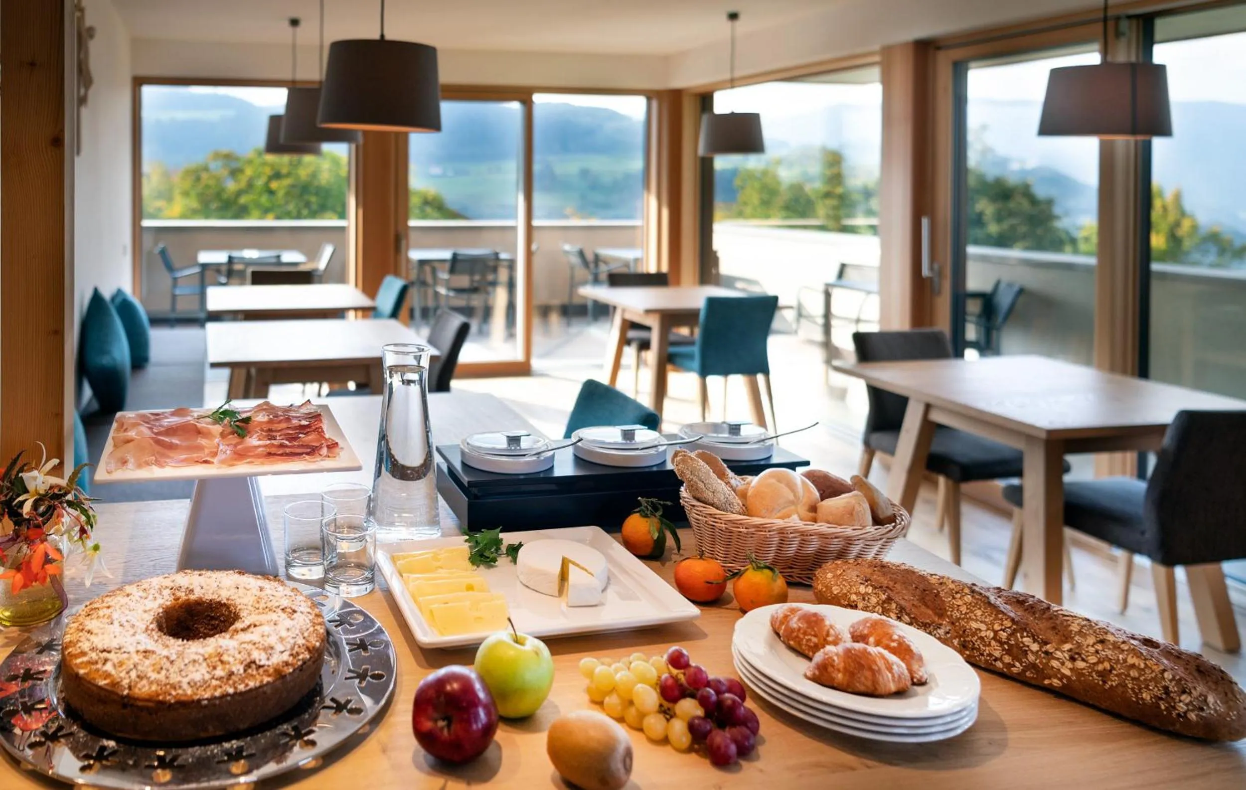 Buffet breakfast in Hotel Garni Mitterstieler