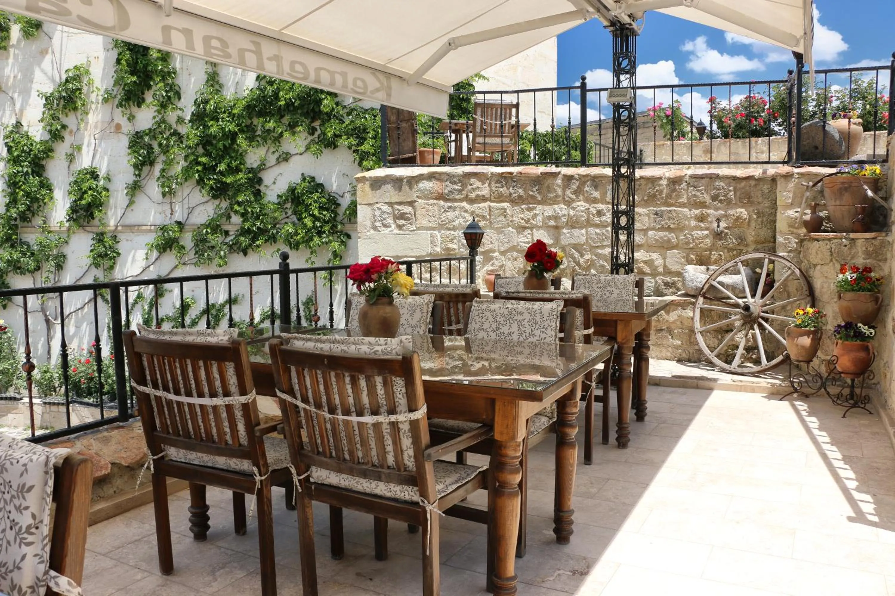 Balcony/Terrace in Kemerhan Cave Suites