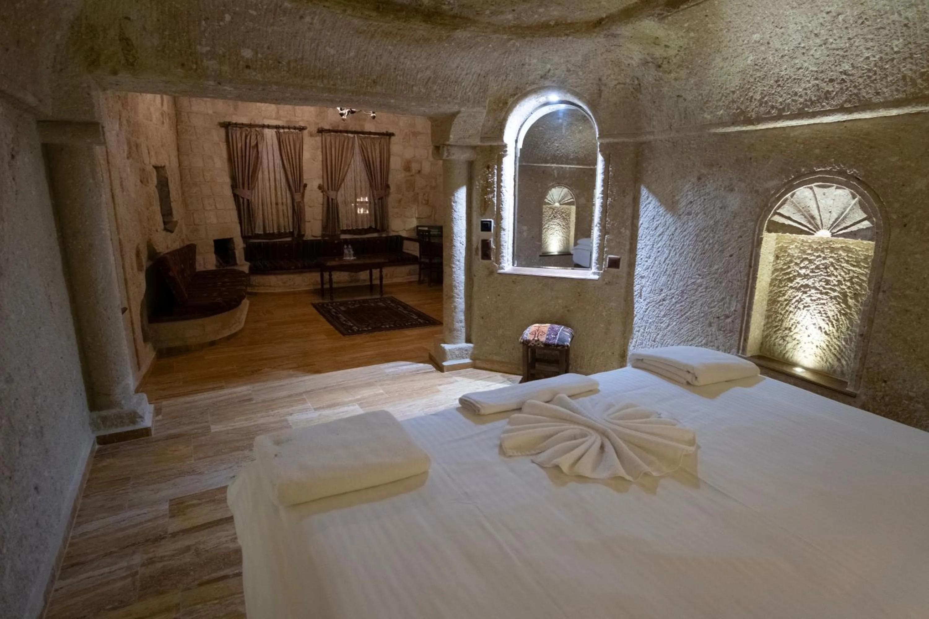 Bed in Kemerhan Cave Suites