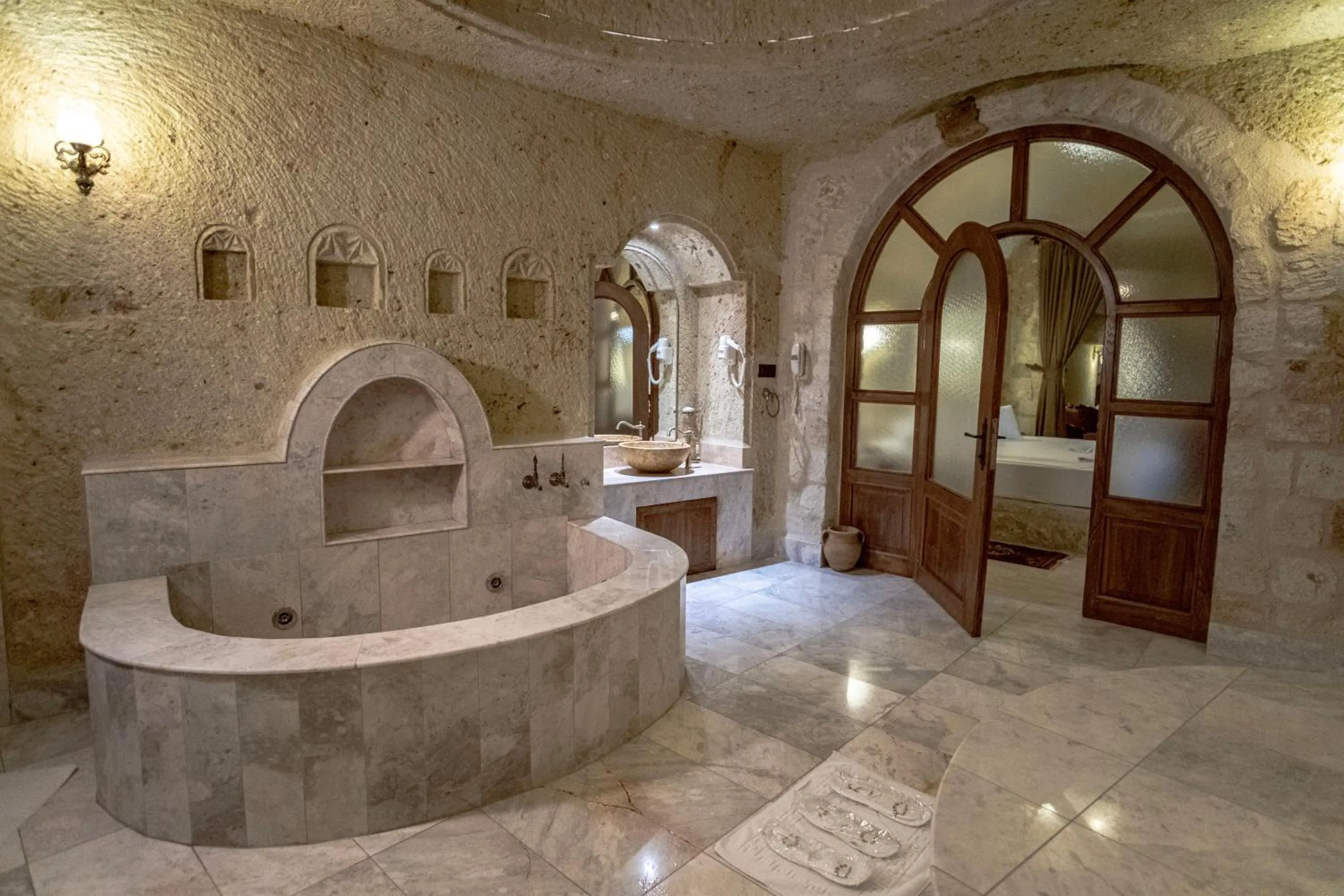 Bathroom in Kemerhan Cave Suites