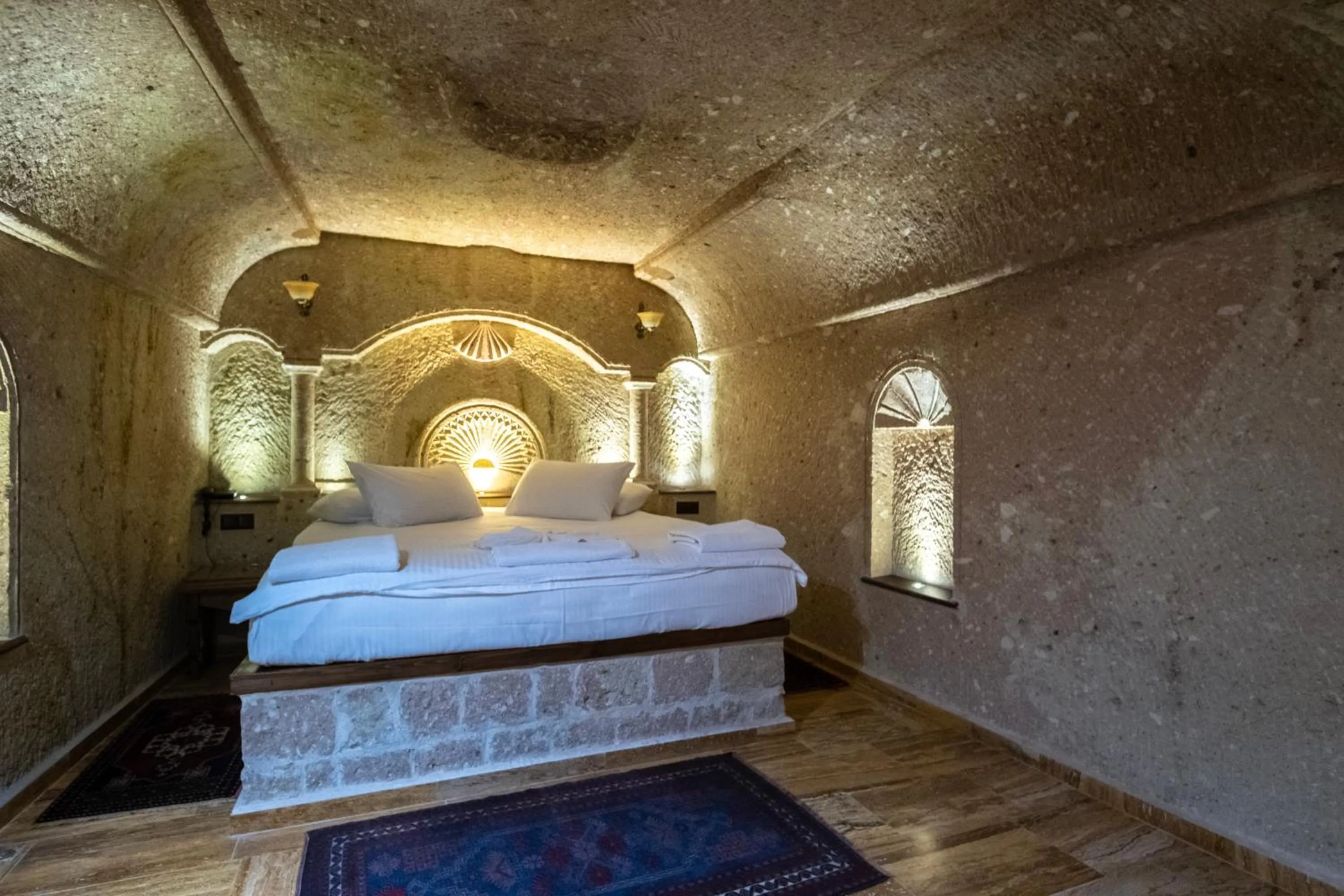 Bed in Kemerhan Cave Suites
