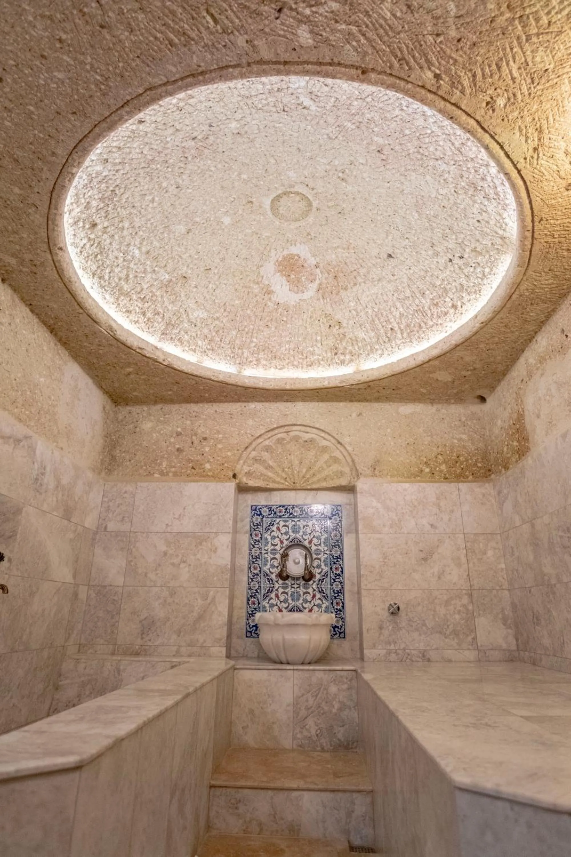 Bathroom in Kemerhan Cave Suites