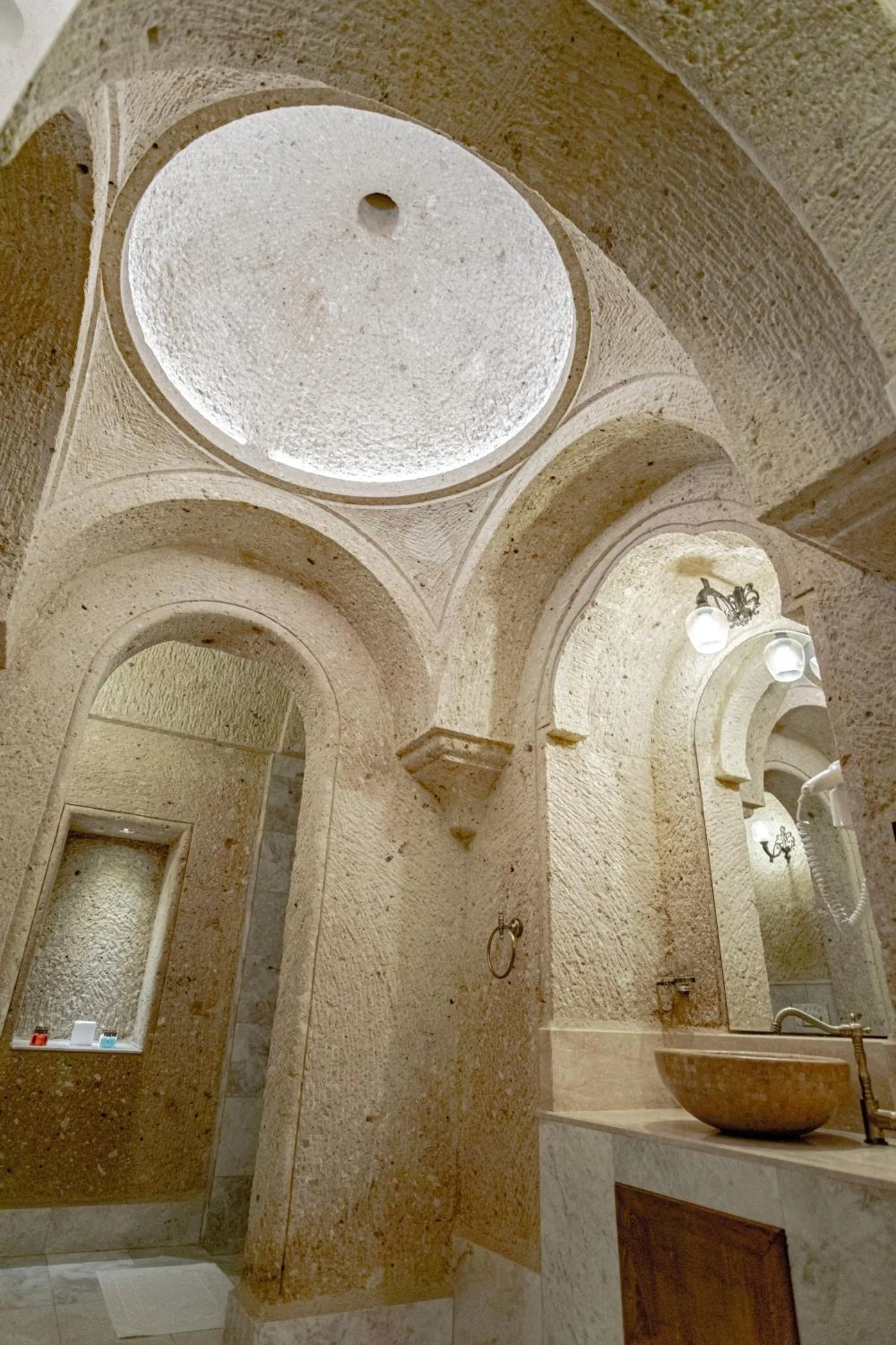 Bathroom in Kemerhan Cave Suites