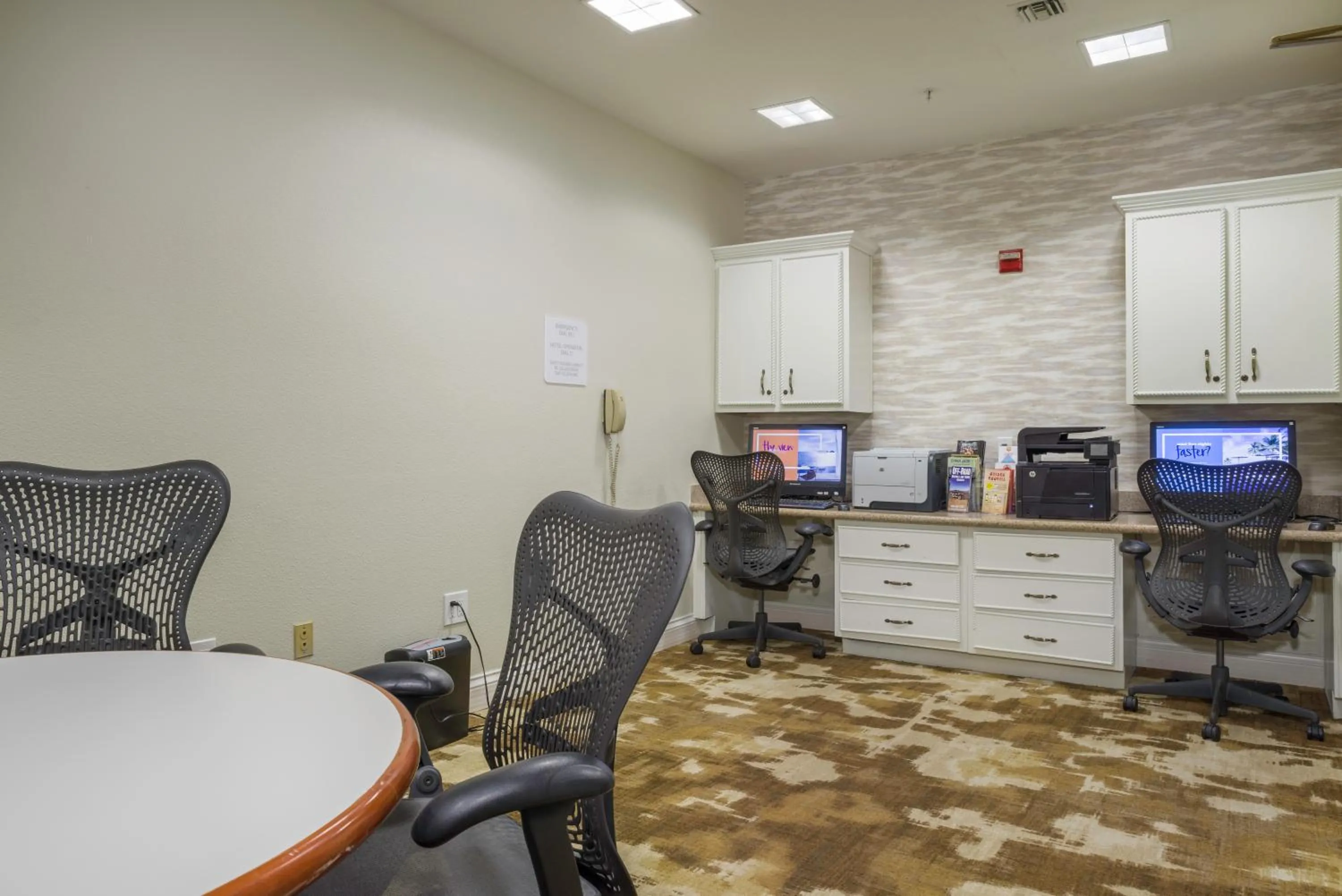 Business facilities in Hilton Garden Inn Phoenix Airport