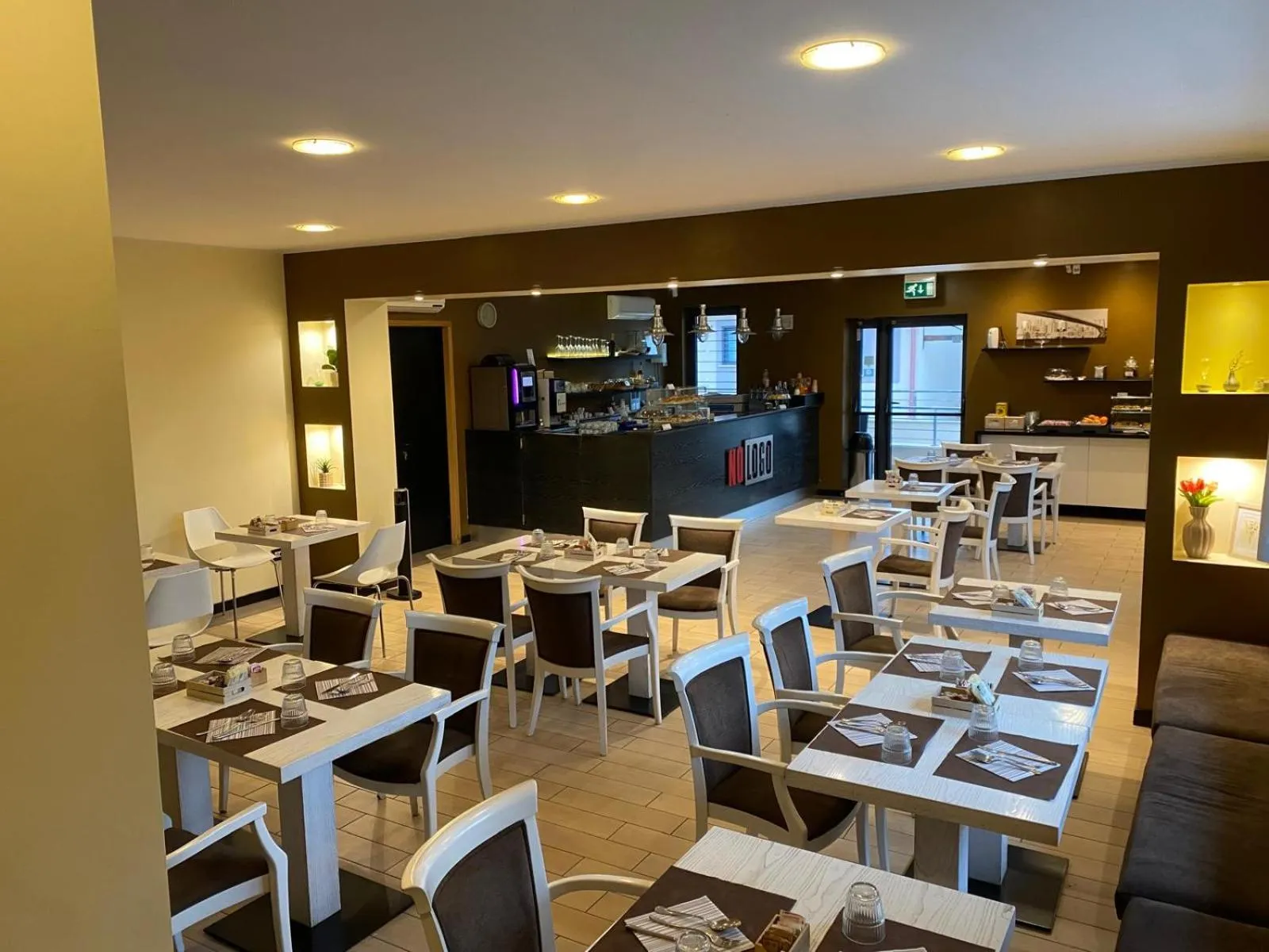 Breakfast in Hotel 325 Tor Vergata