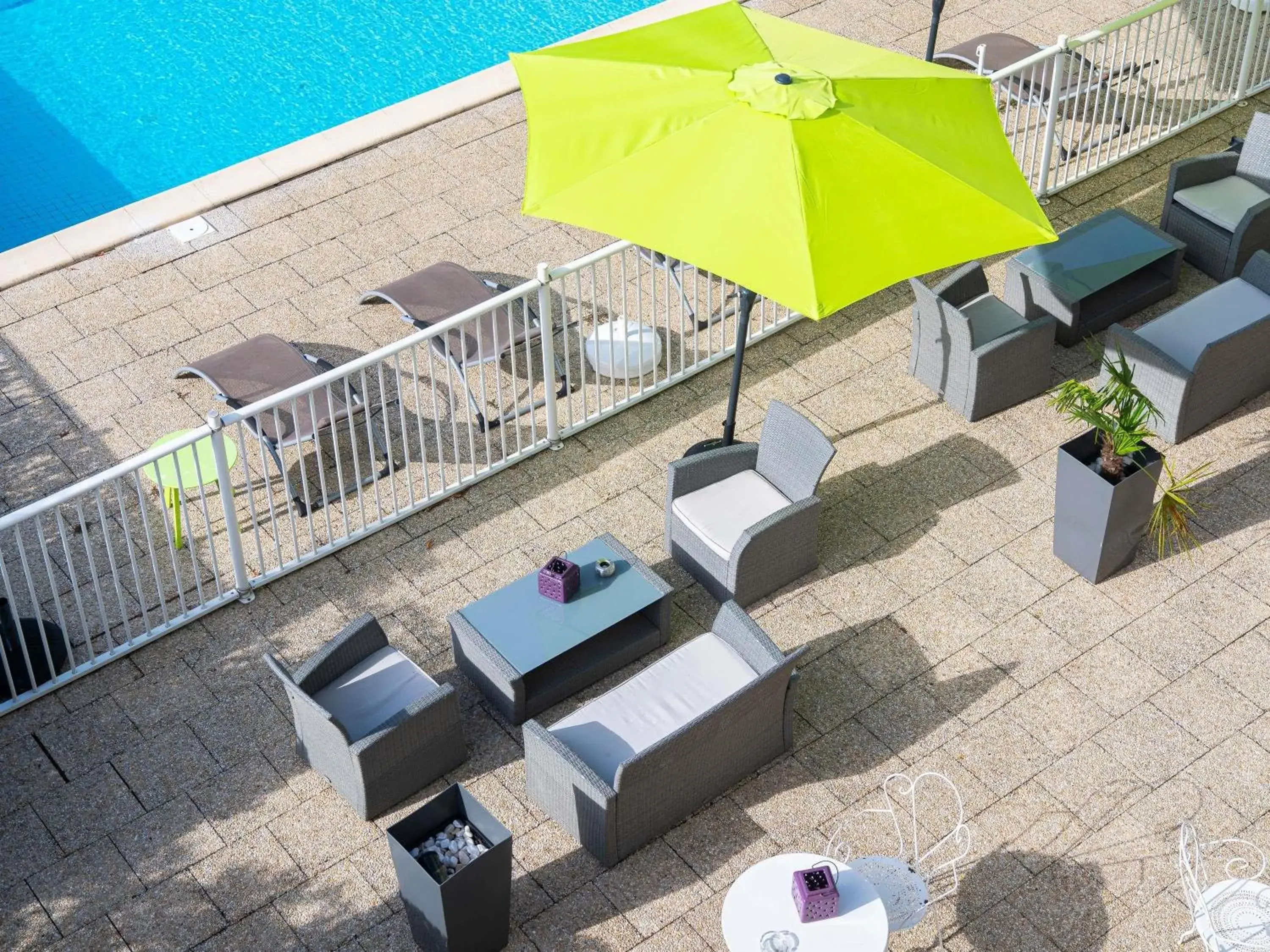 Pool view in ibis Styles Gien Pool view in ibis Styles Gien