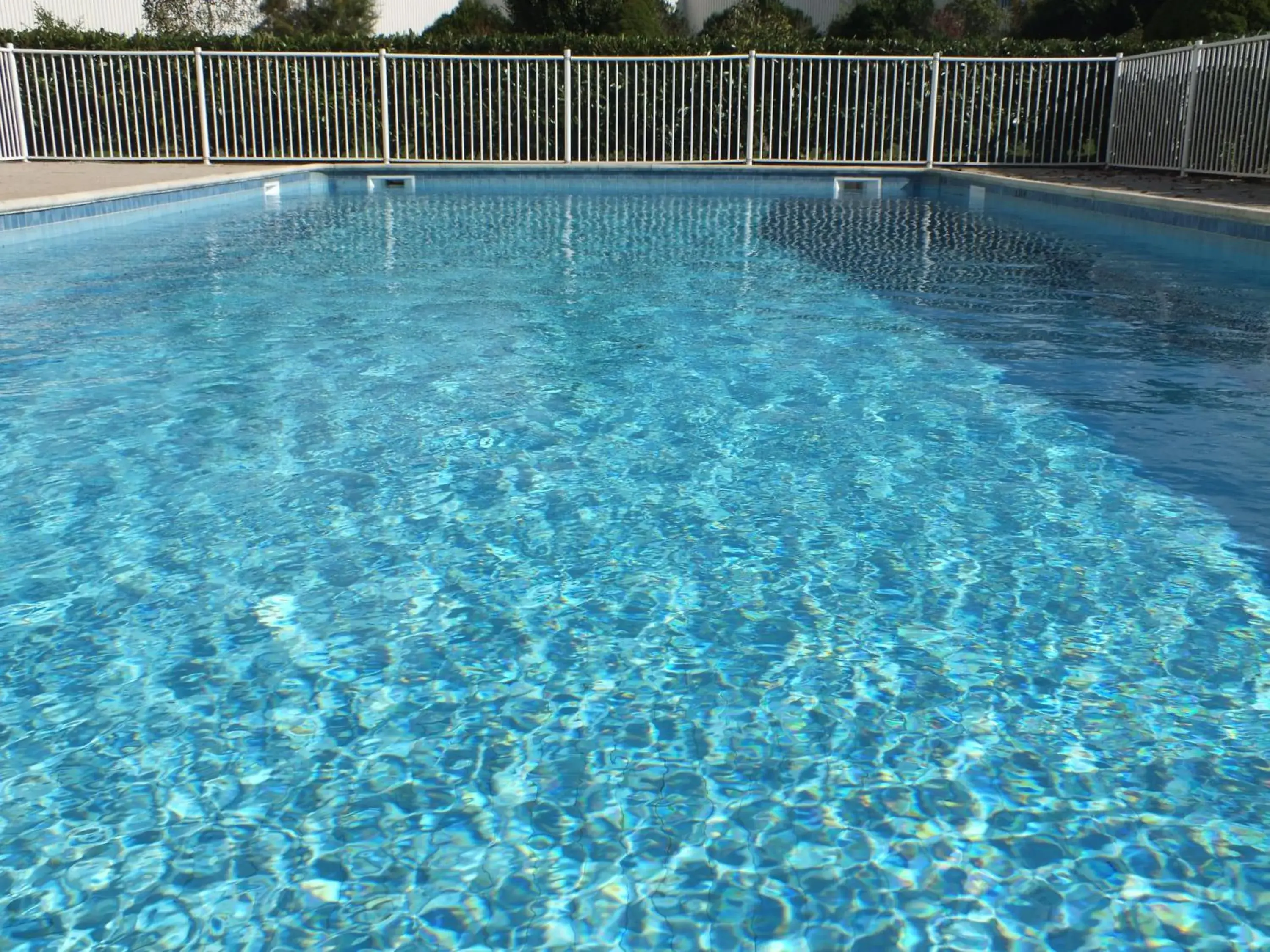 Swimming pool in ibis Styles Gien Swimming pool in ibis Styles Gien