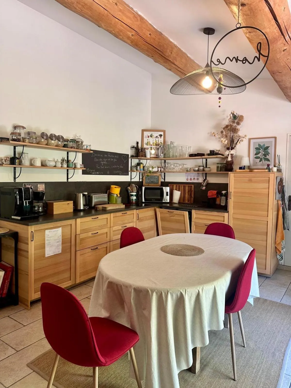 Dining area in Le Pavillon Vert - B&B
