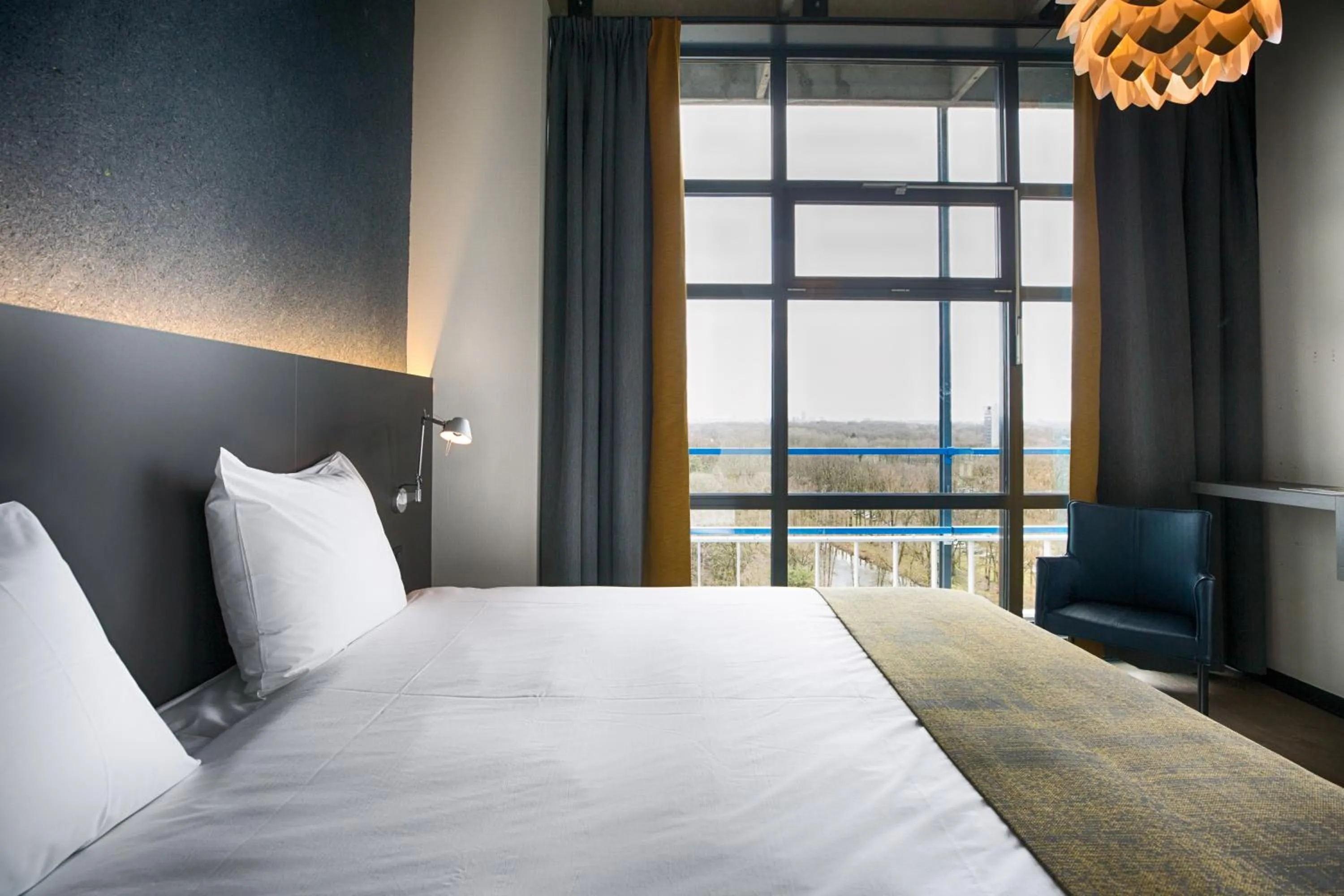 Day, Bed in U Parkhotel