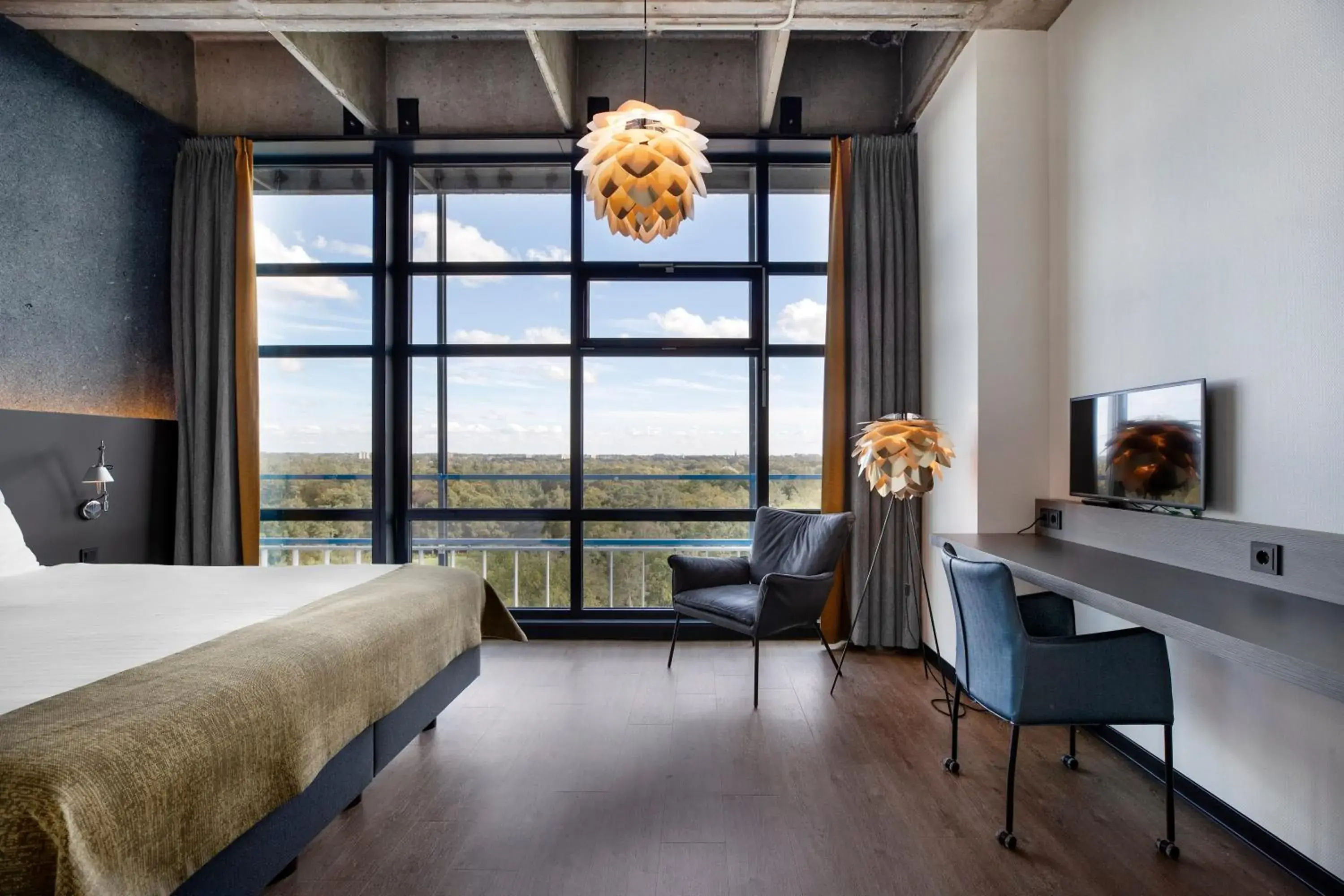 View (from property/room), Bed in U Parkhotel View (from property/room), Bed in U Parkhotel