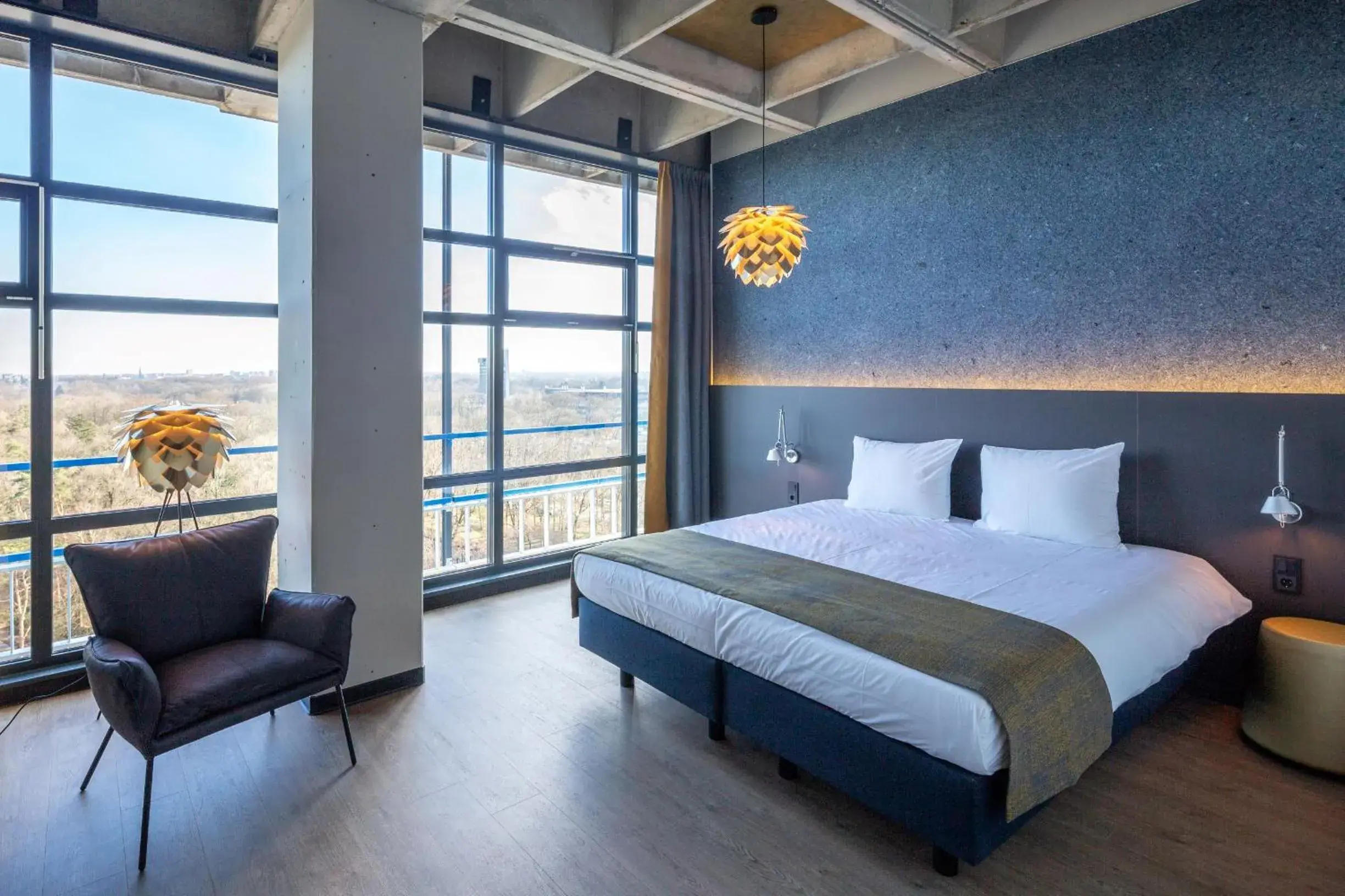 Shower, Bed in U Parkhotel Shower, Bed in U Parkhotel