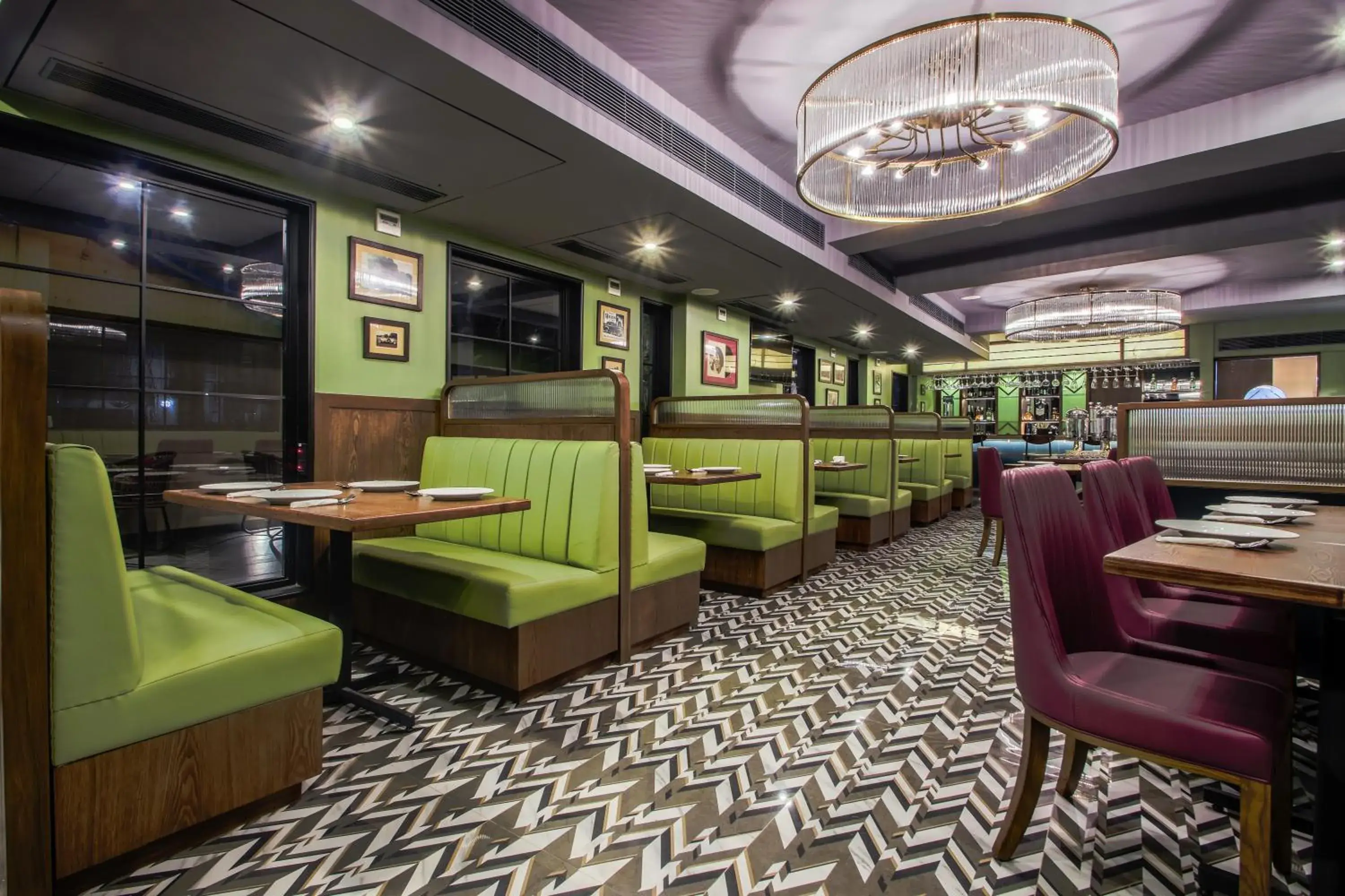 Restaurant/places to eat in T24 Retro Restaurant/places to eat in T24 Retro