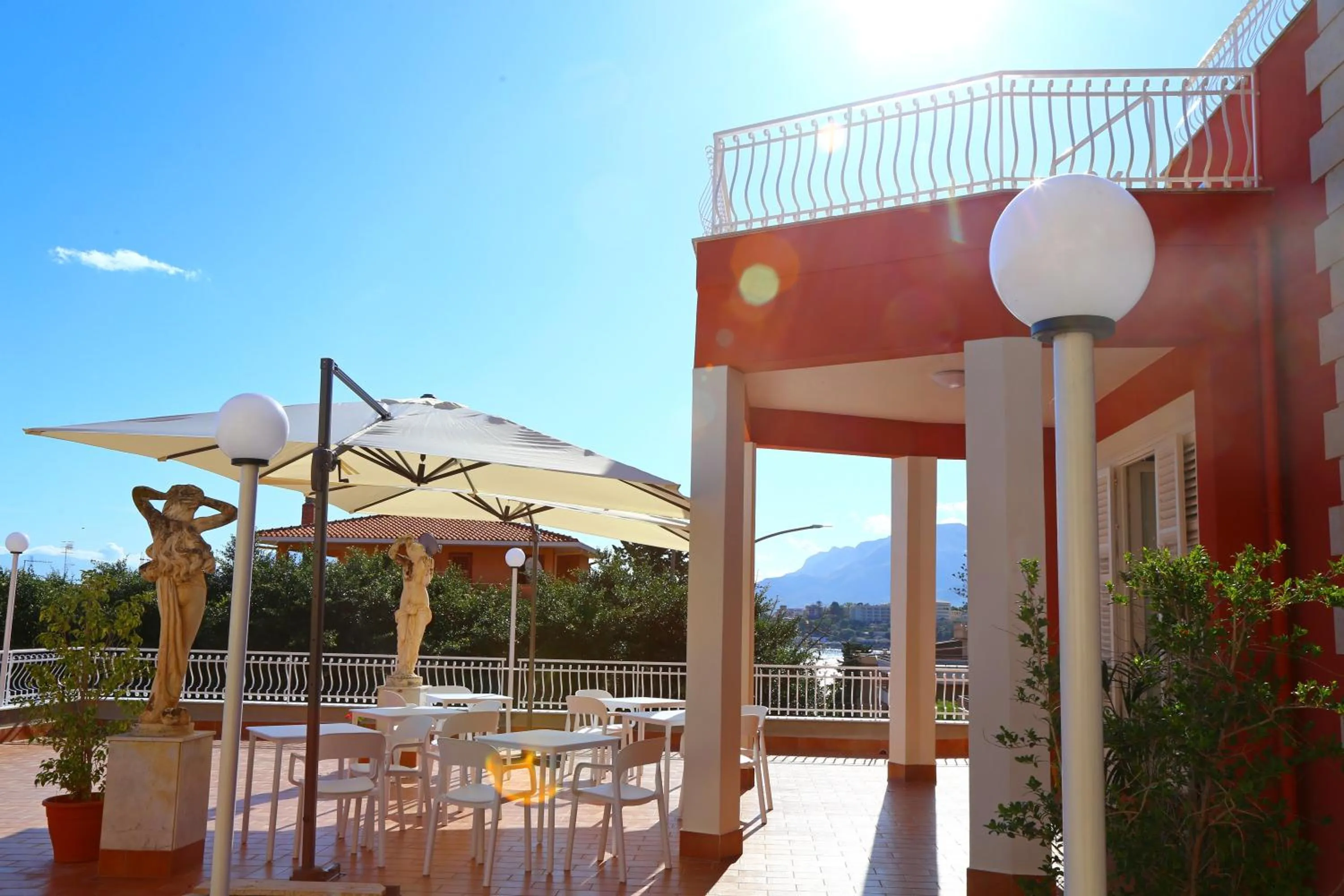 Patio in Villa Edera Rental Room