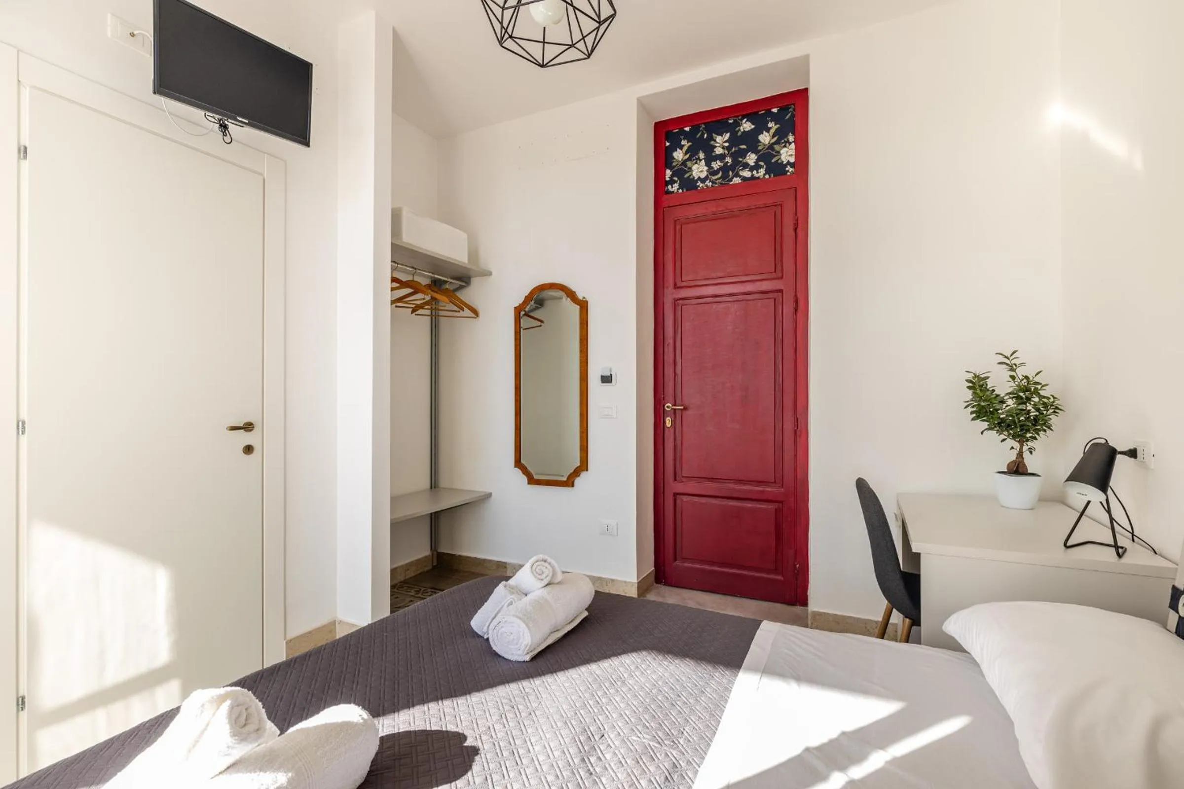 Bed in Villa Edera Rental Room