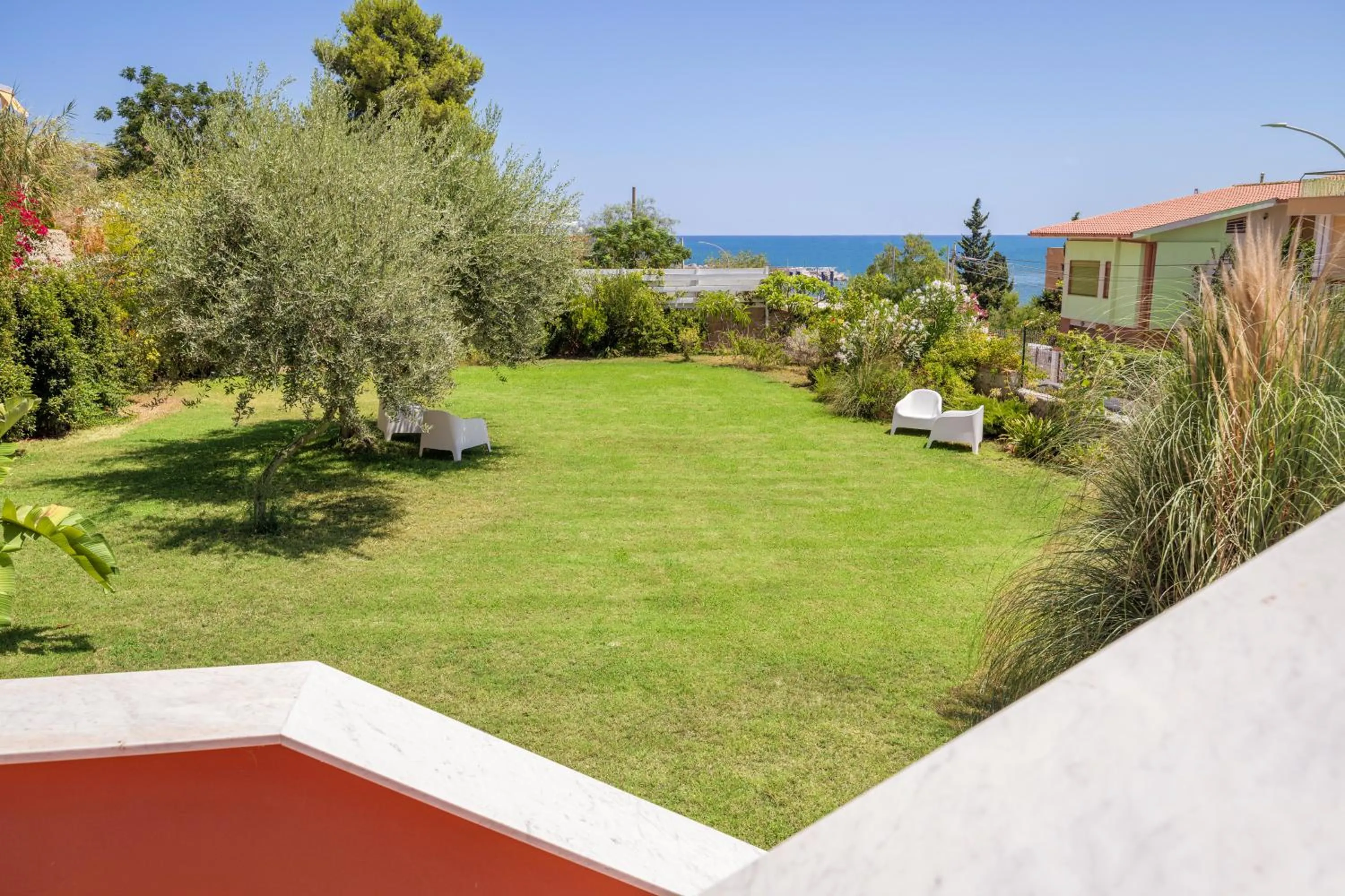 Garden in Villa Edera Rental Room