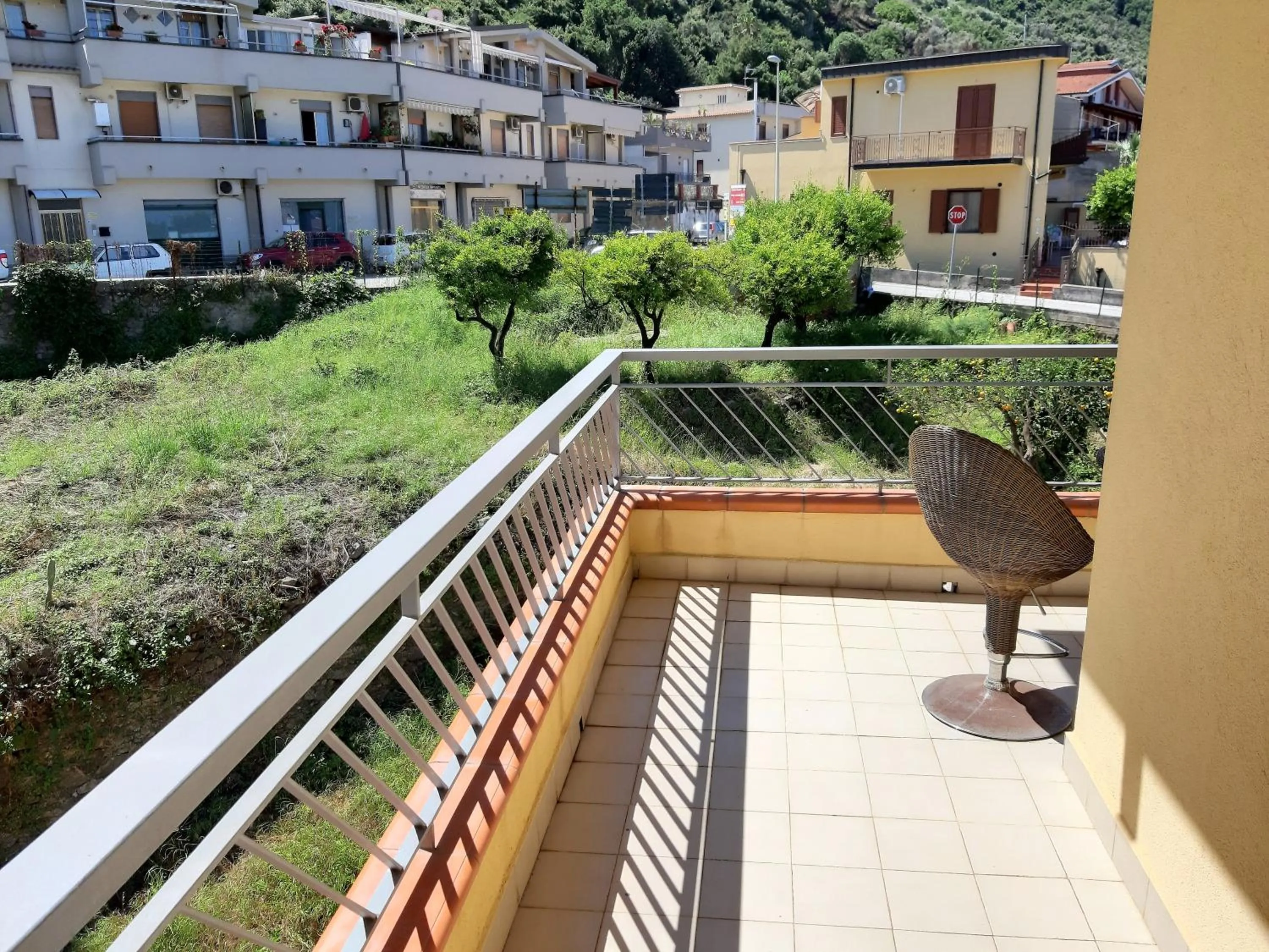 Coffee/tea facilities in Living Piraino case vacanze