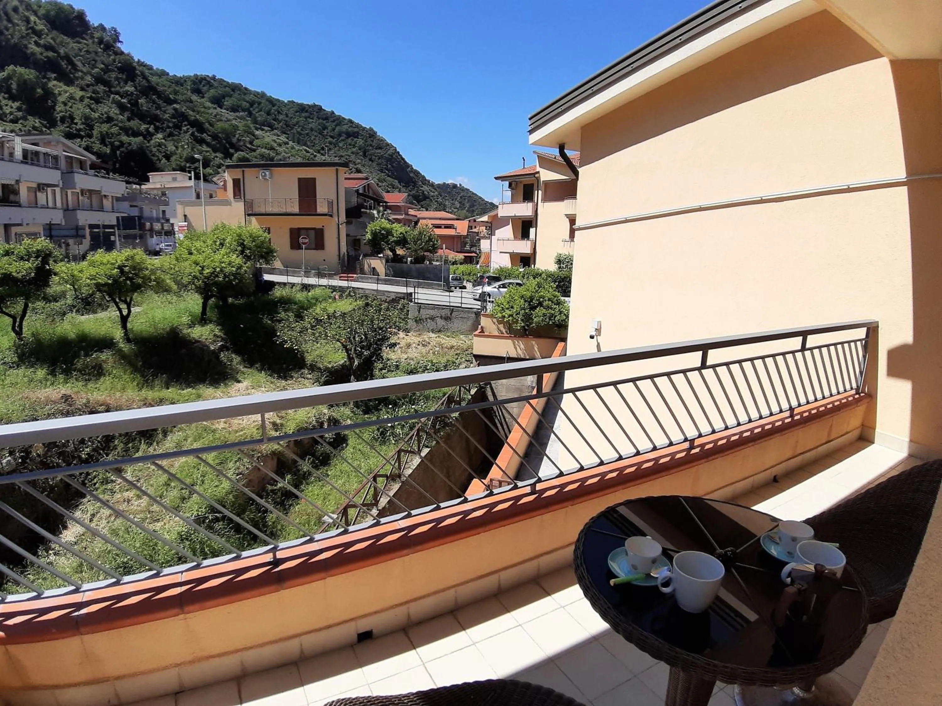 Garden in Living Piraino case vacanze