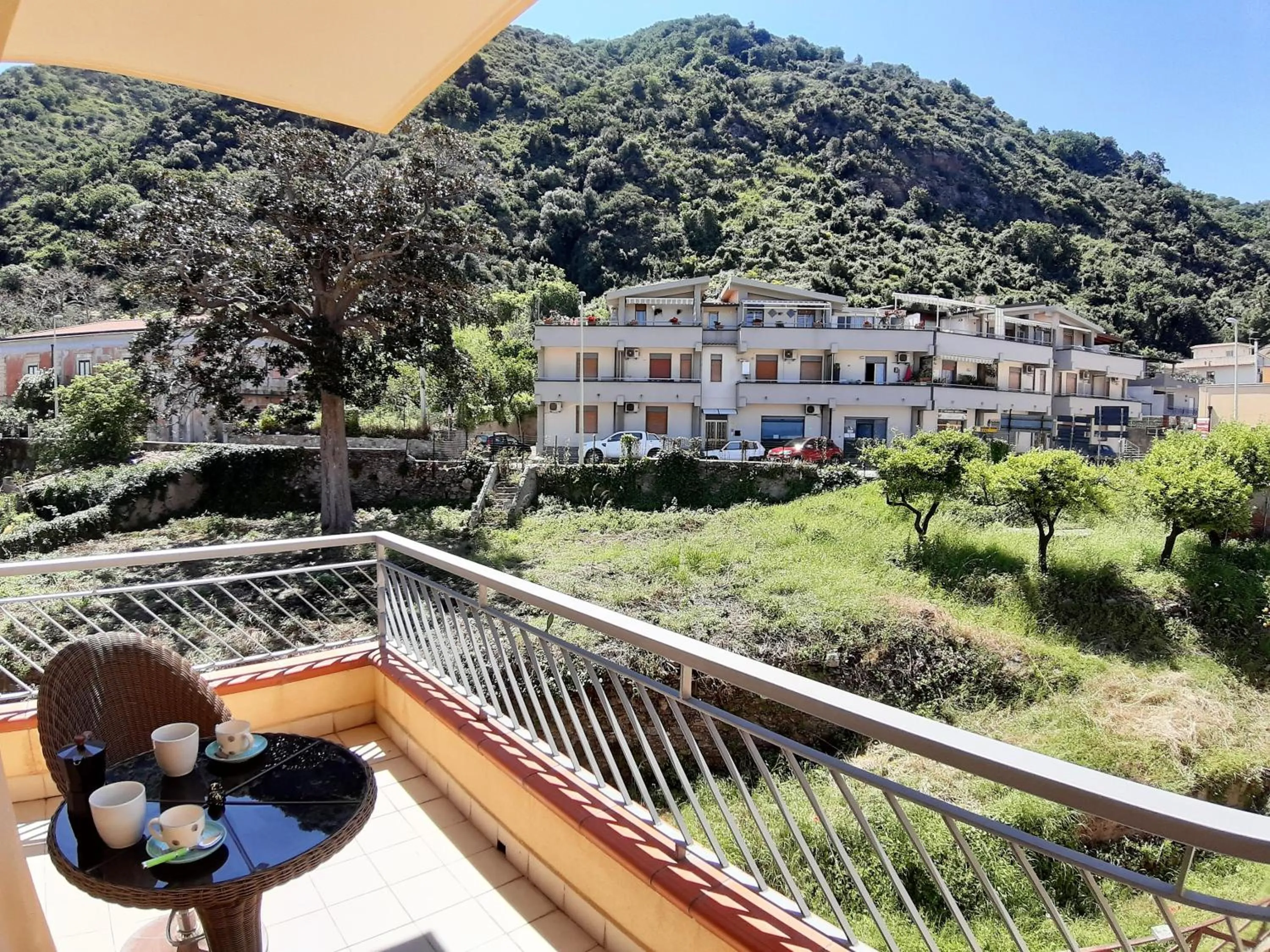 Balcony/Terrace in Living Piraino case vacanze