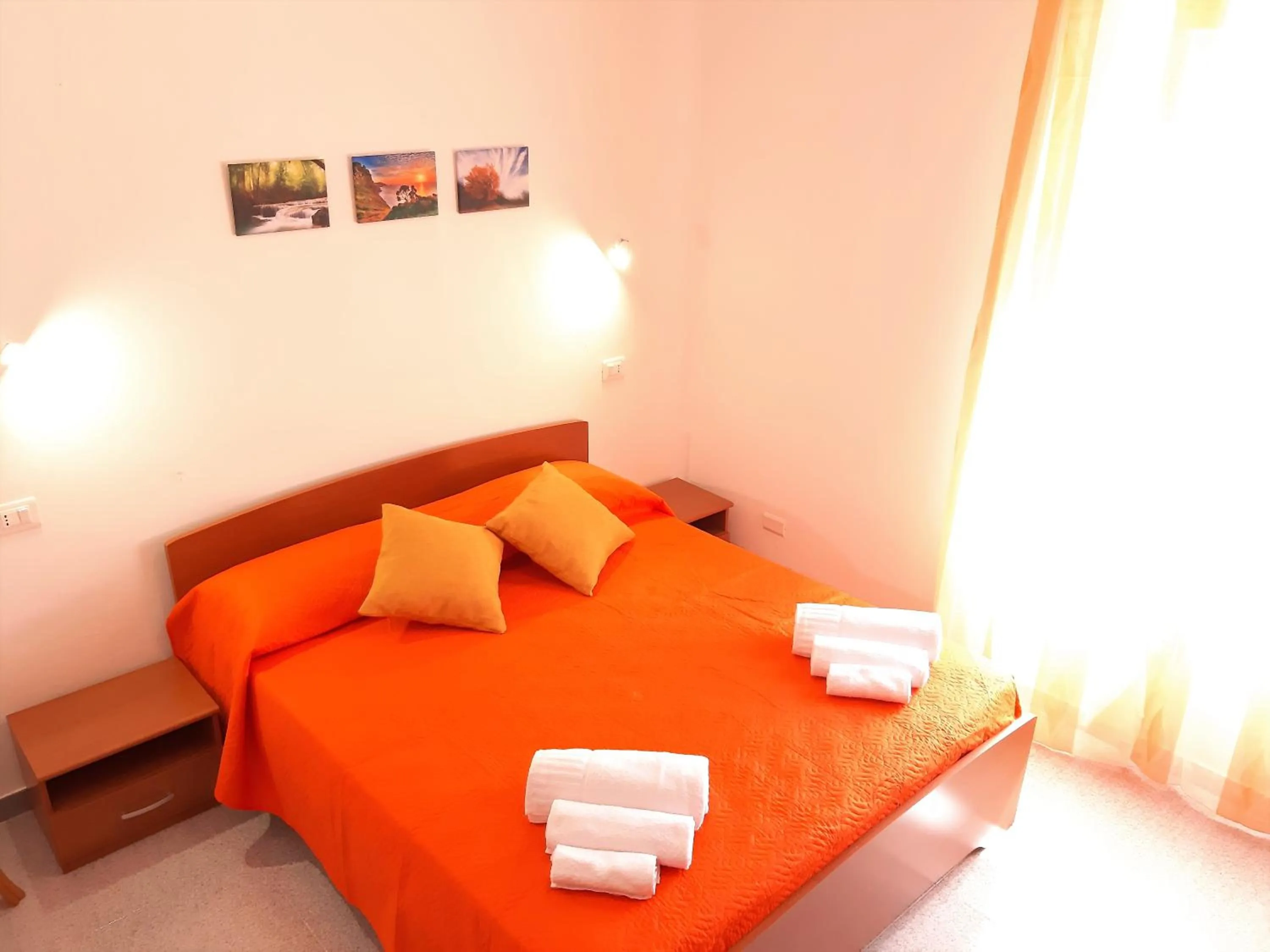 Bed in Living Piraino case vacanze