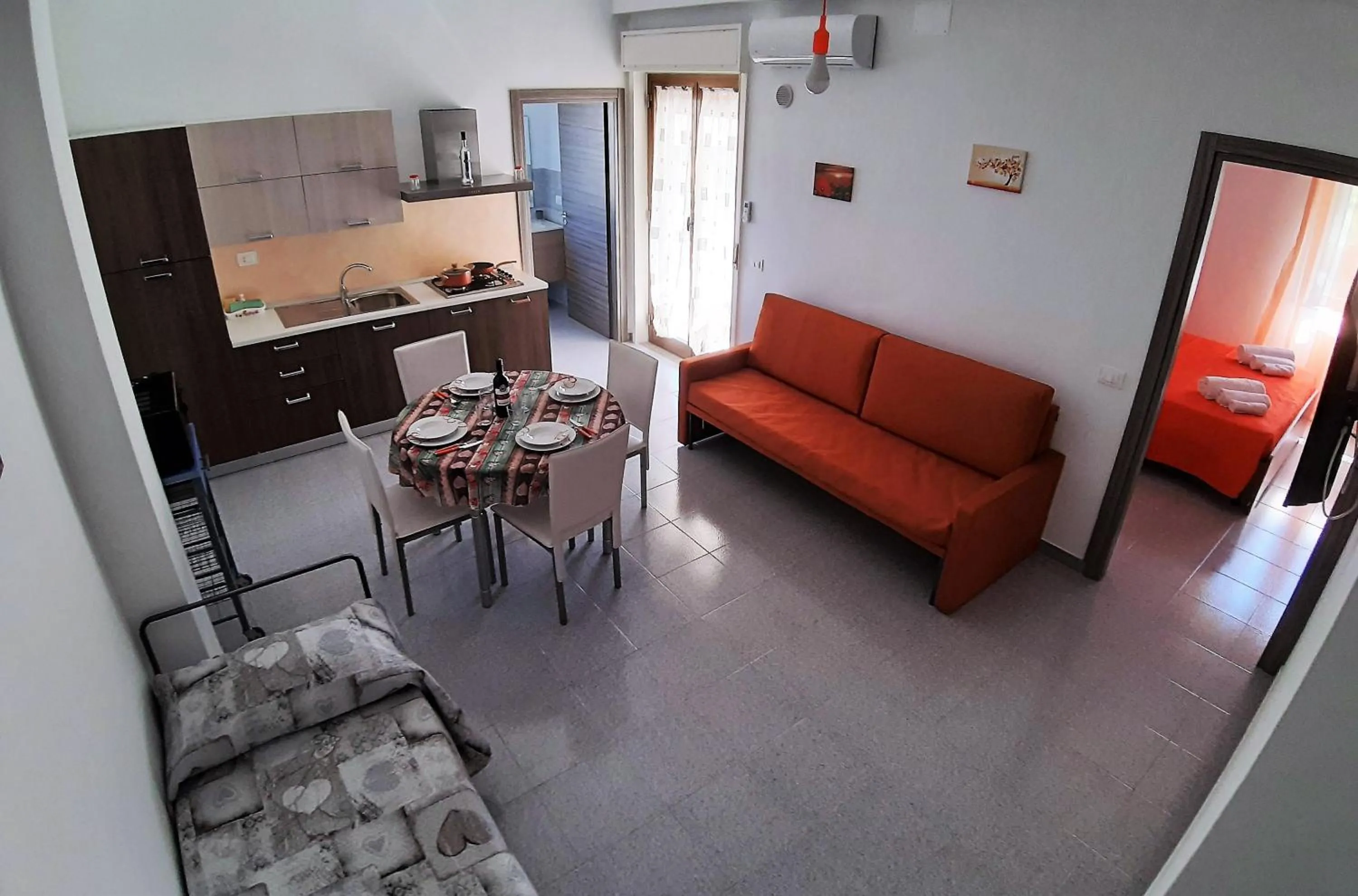 Bed in Living Piraino case vacanze