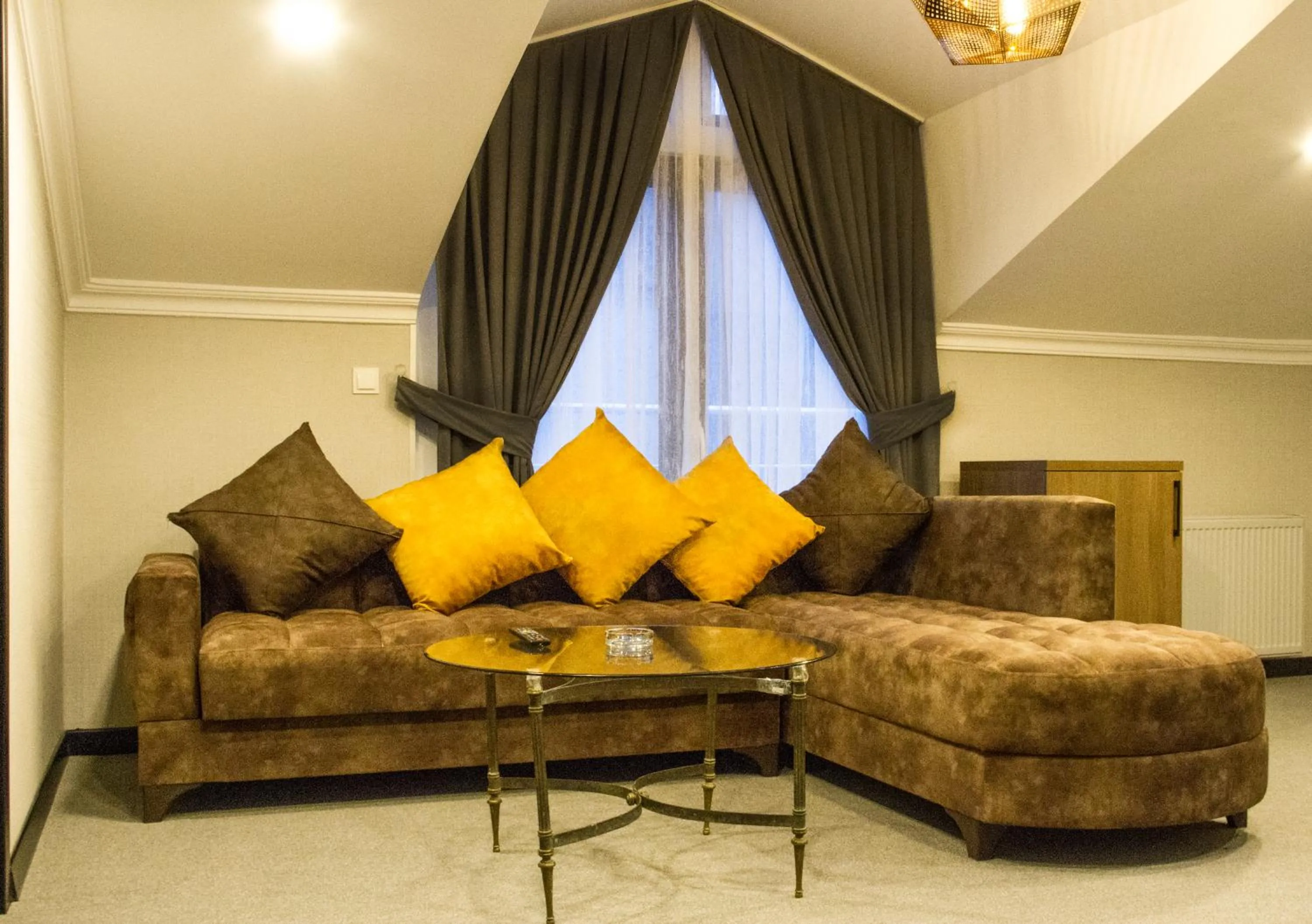 Living room in Hit Suites Avcilar Hotel