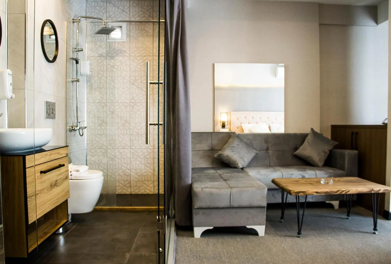 Shower in Hit Suites Avcilar Hotel