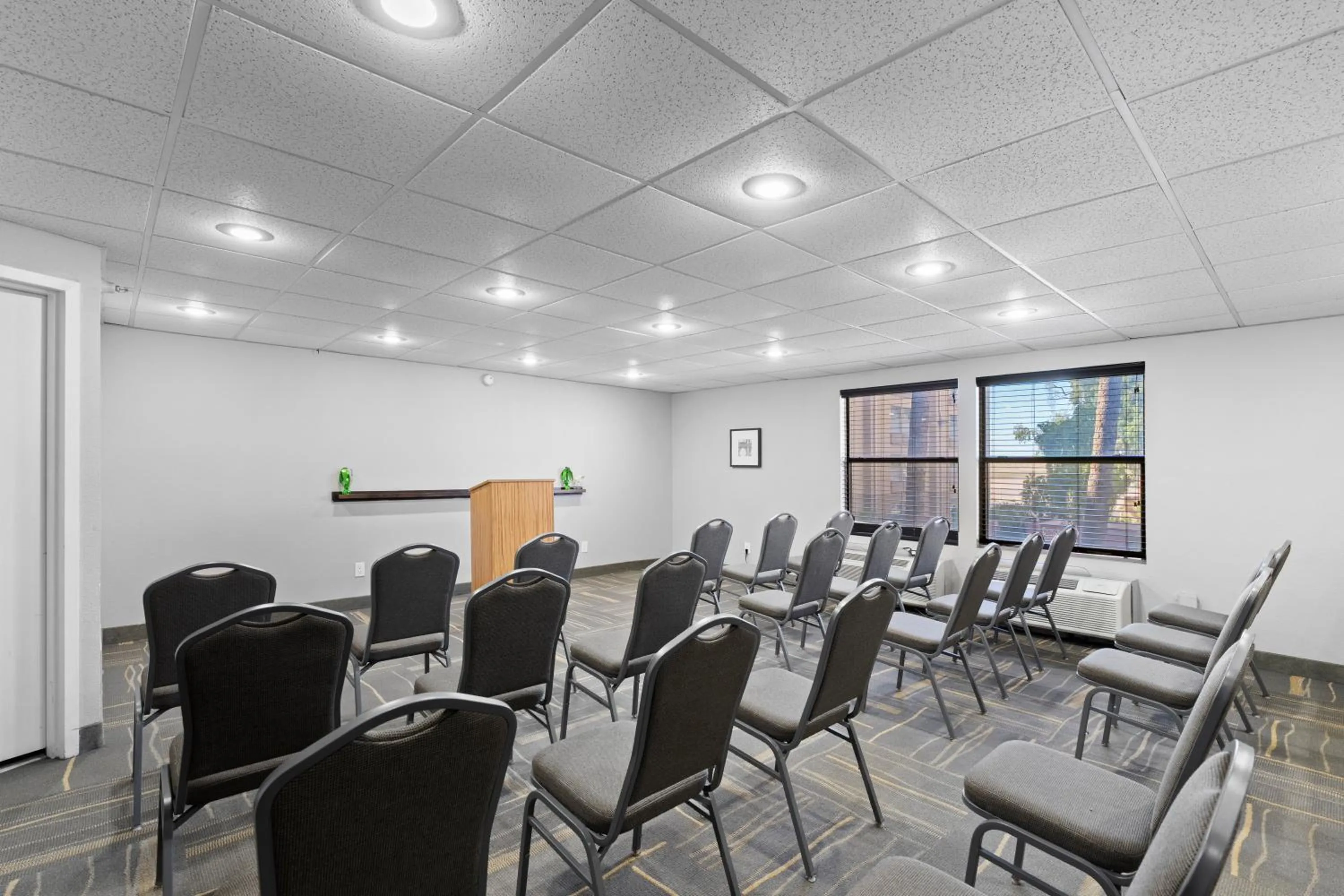 Meeting/conference room in GreenTree Inn & Suites Phoenix Sky Harbor