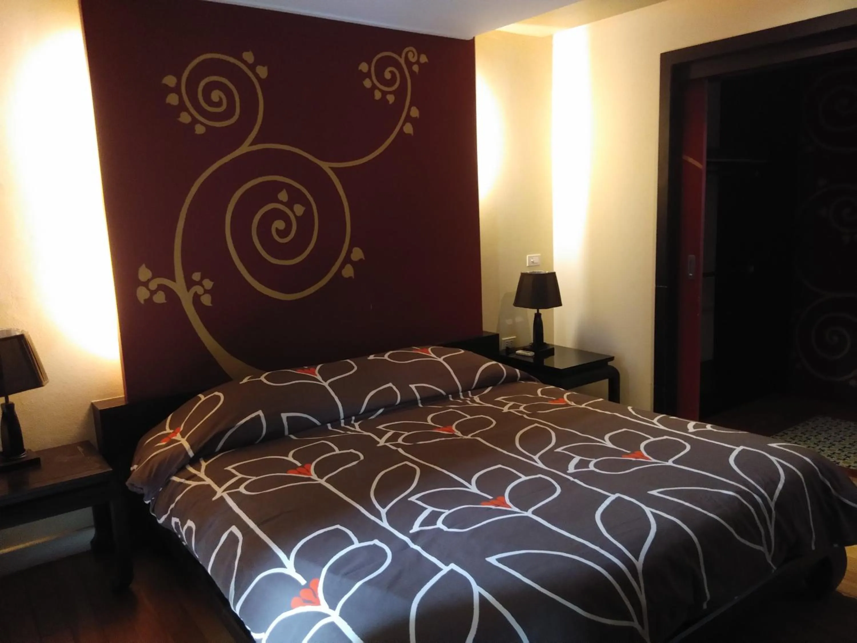 Bed in Pattaya tower room 7