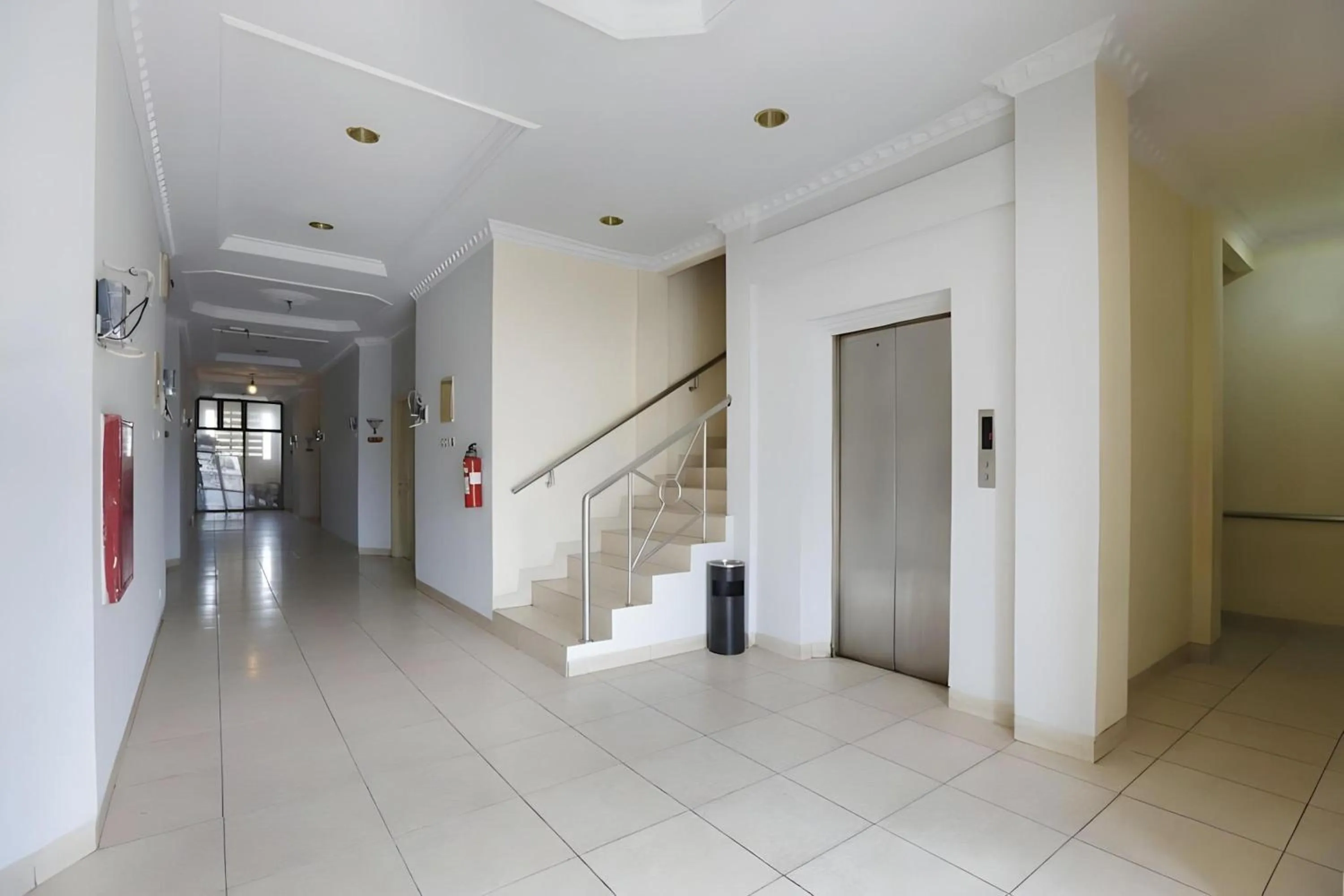Lobby or reception in Collection O Mangga Besar Near Lokasari Square Formerly 45 Residence