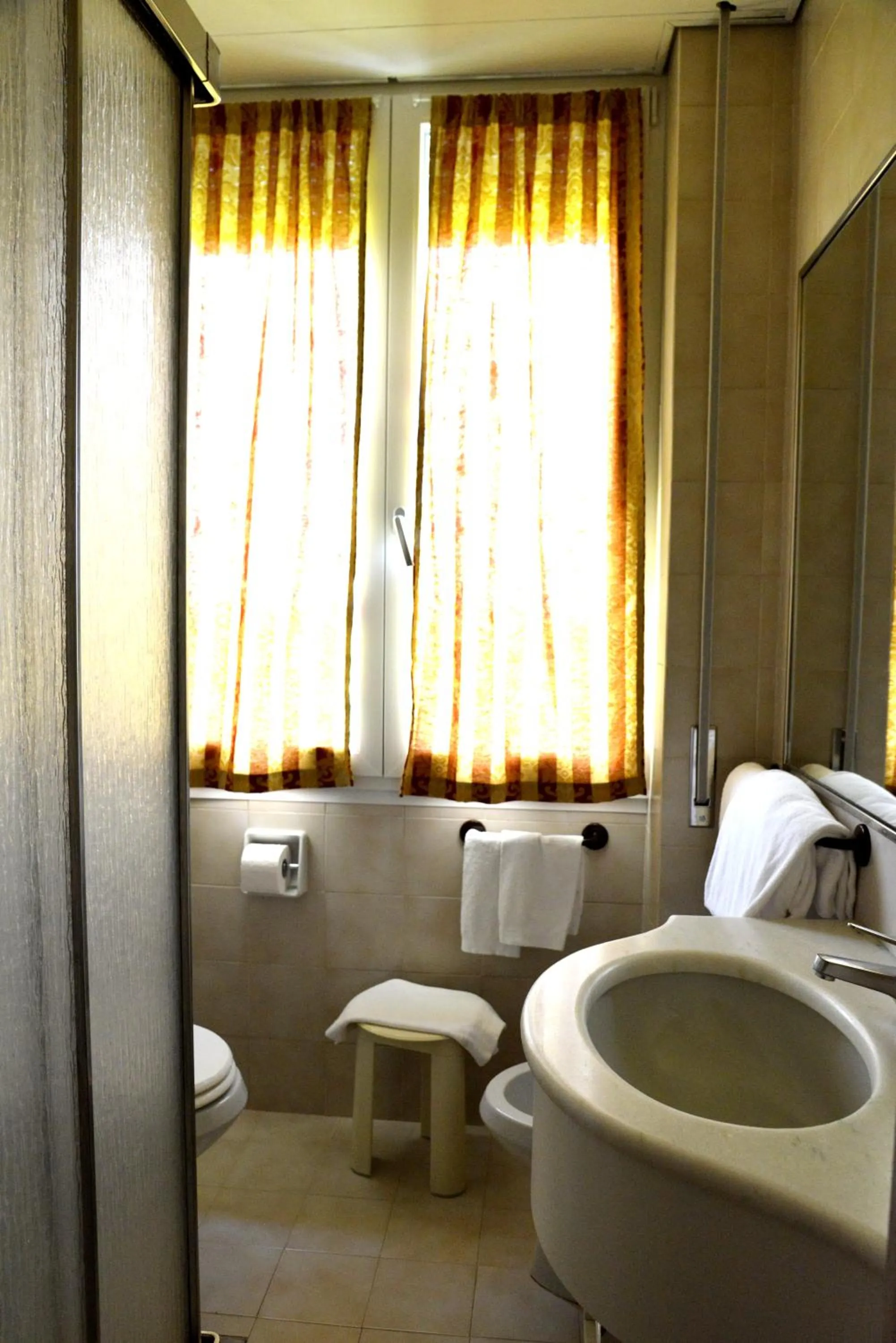 Bathroom in HOTEL IL PARCO - Parking Free & Restaurant - Hotel